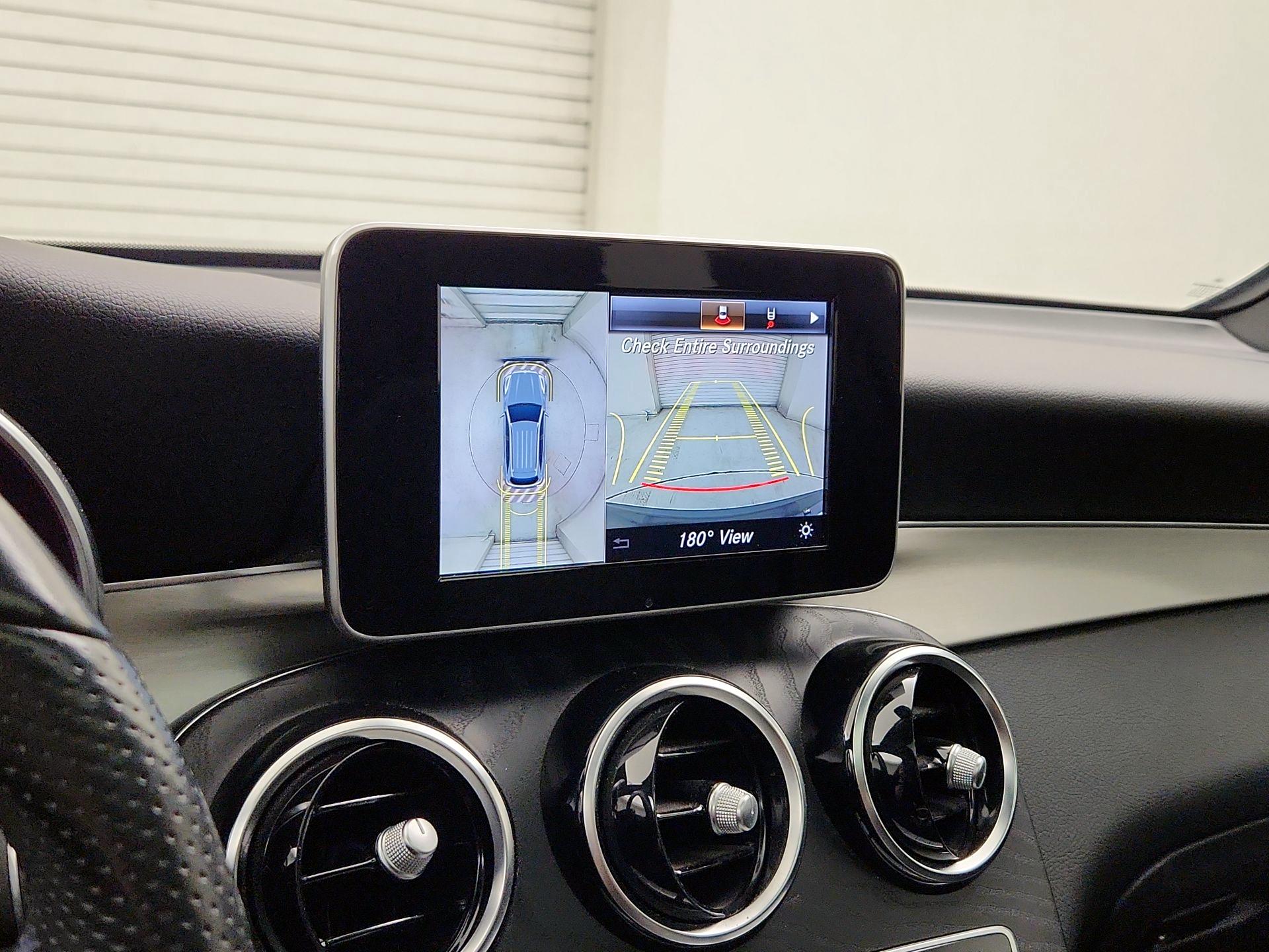 Thumbnail: 2019 Mercedes-Benz GLC - 15