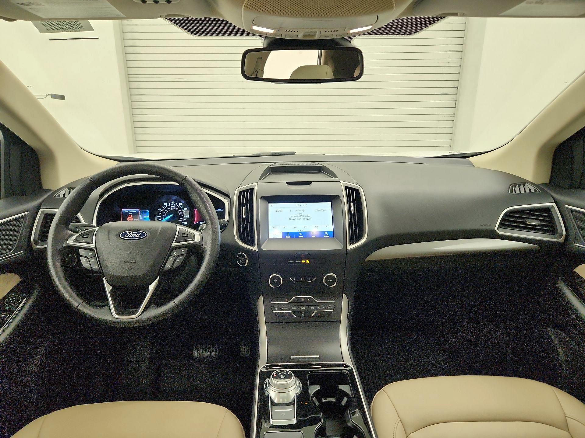 Thumbnail: 2020 Ford Edge - 9