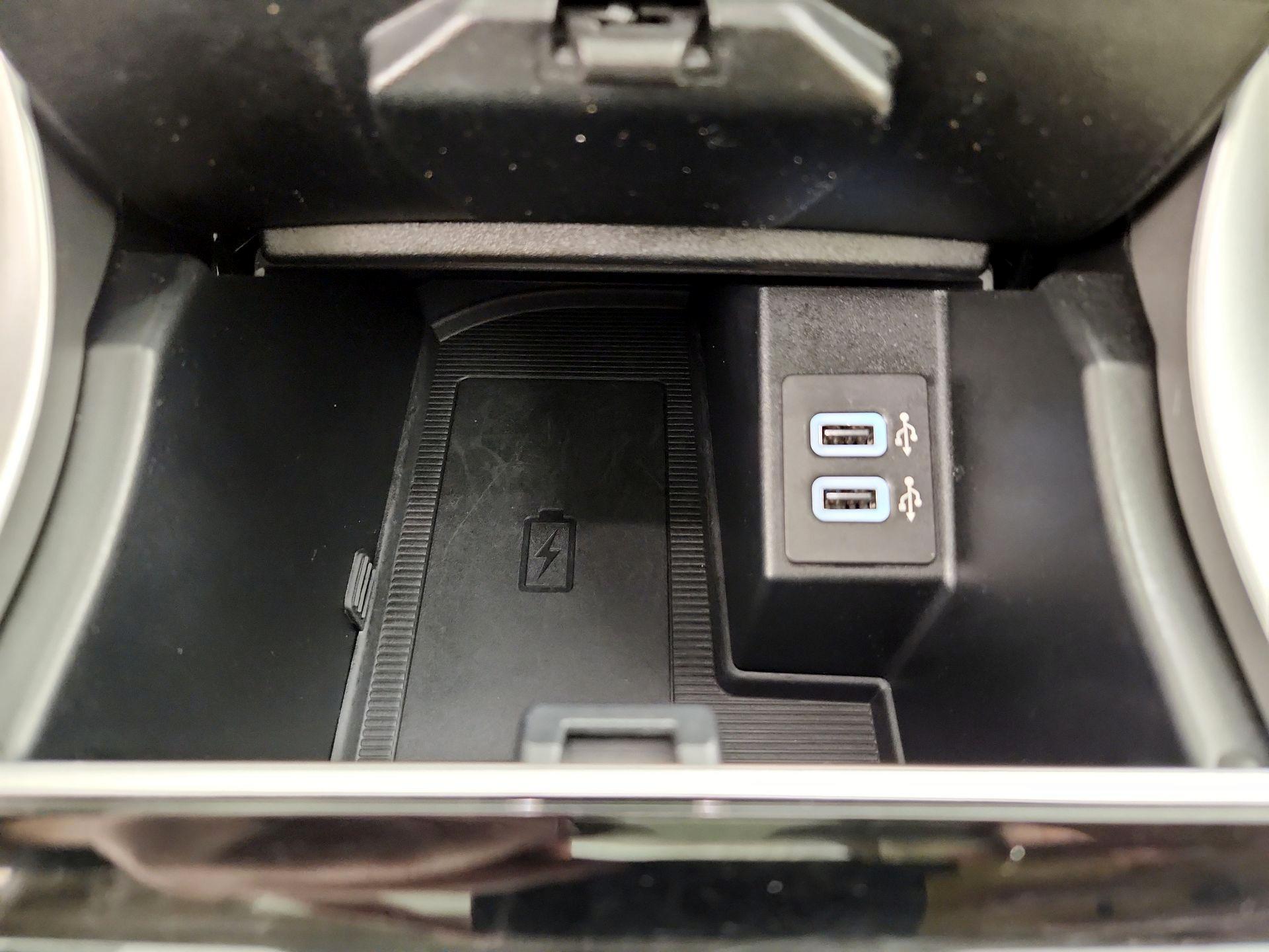 Thumbnail: 2020 Ford Edge - 18