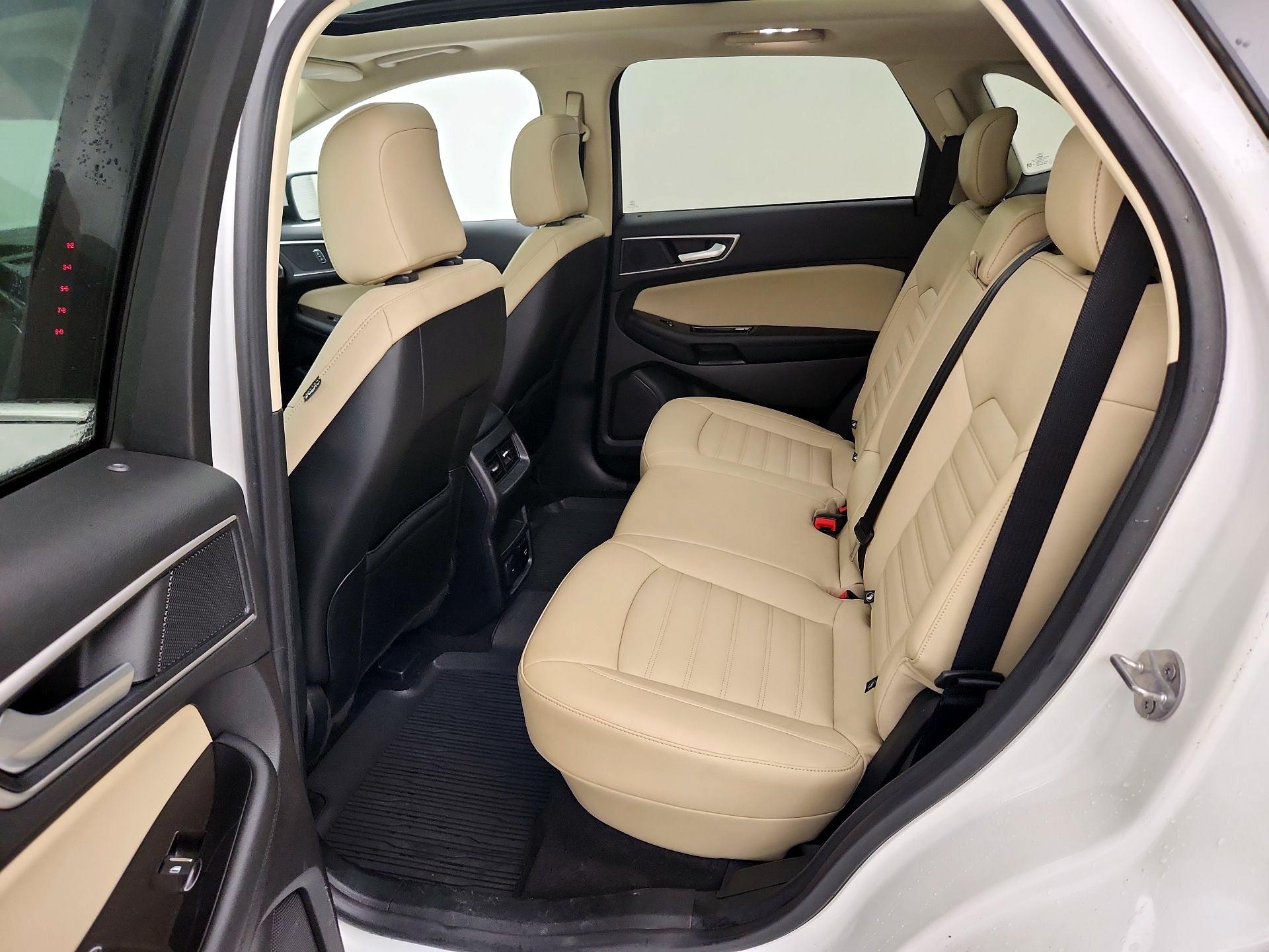 Thumbnail: 2020 Ford Edge - 20