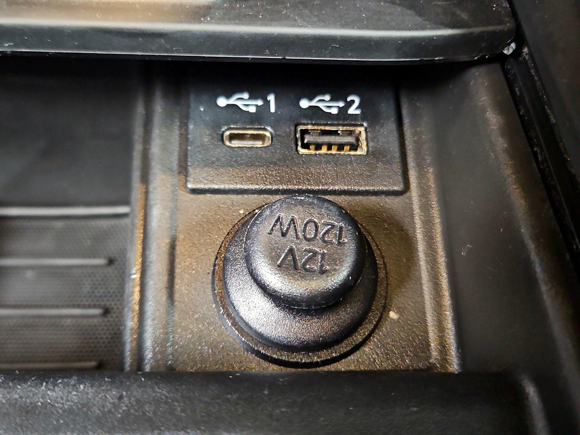 Thumbnail: 2021 INFINITI QX50 - 18