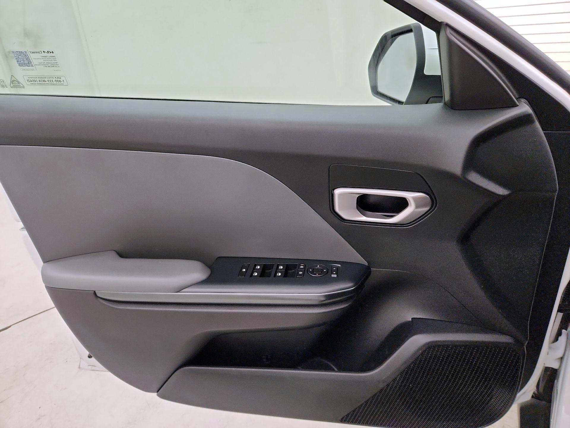 Thumbnail: 2025 Kia K4 - 12