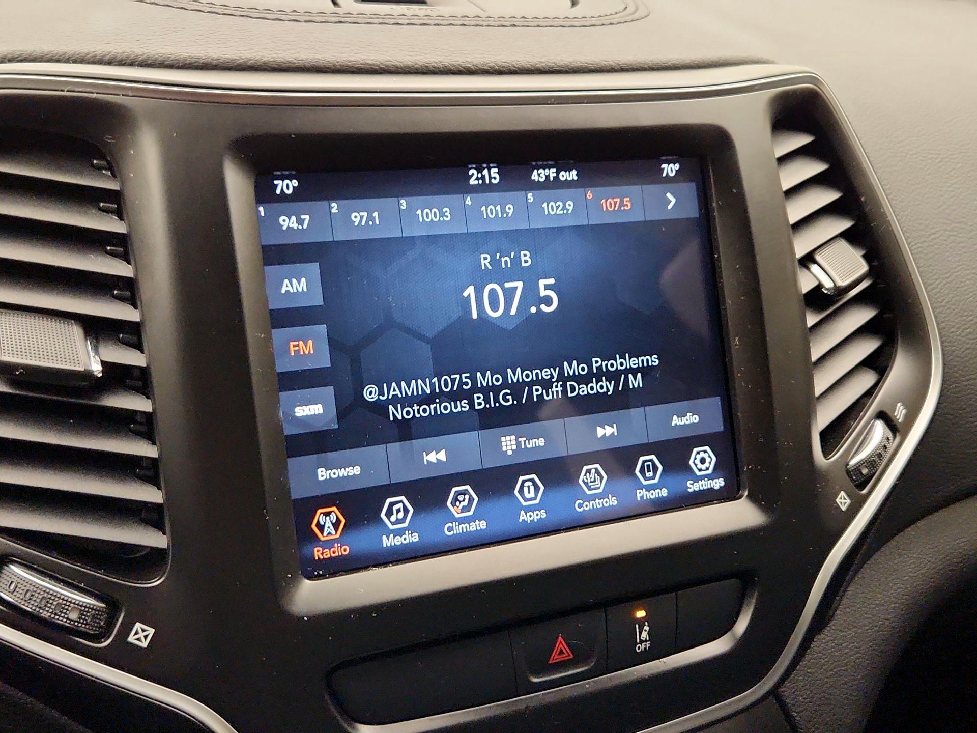 Thumbnail: 2022 Jeep Cherokee - 15