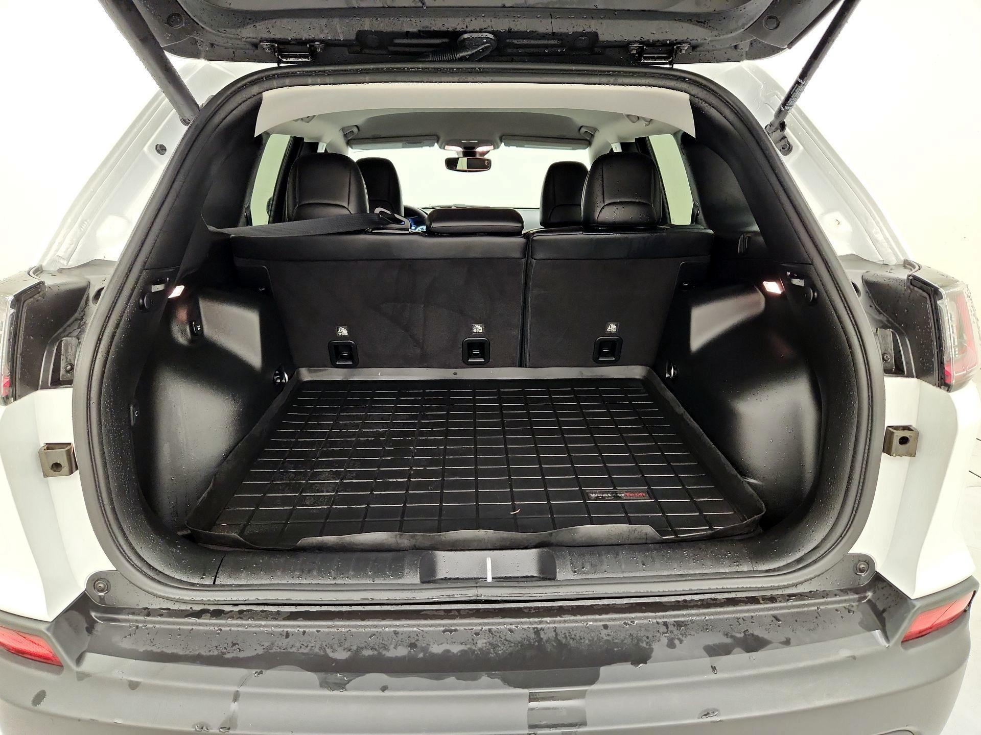 Thumbnail: 2022 Jeep Cherokee - 20