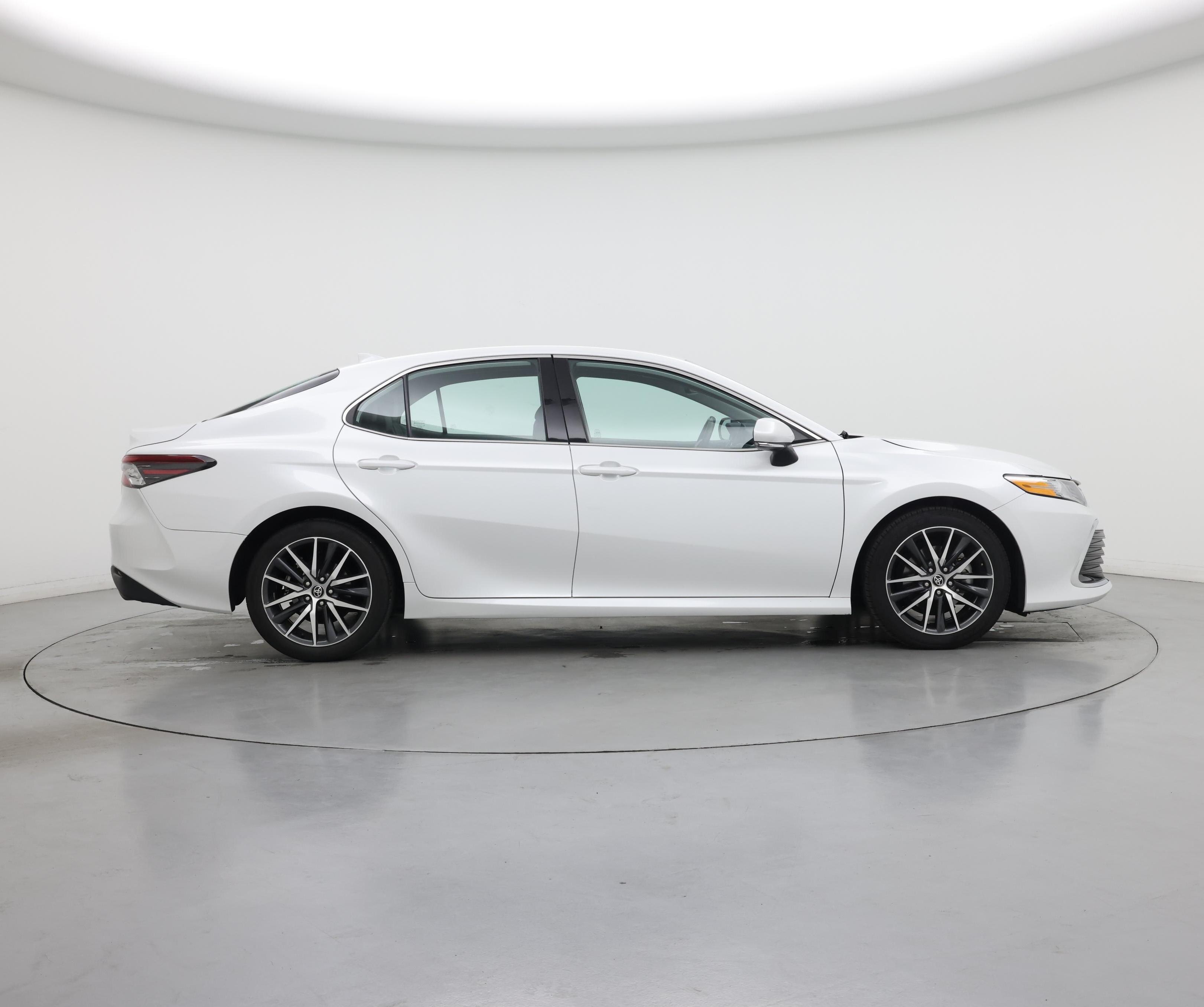 Thumbnail: 2023 Toyota Camry - 7