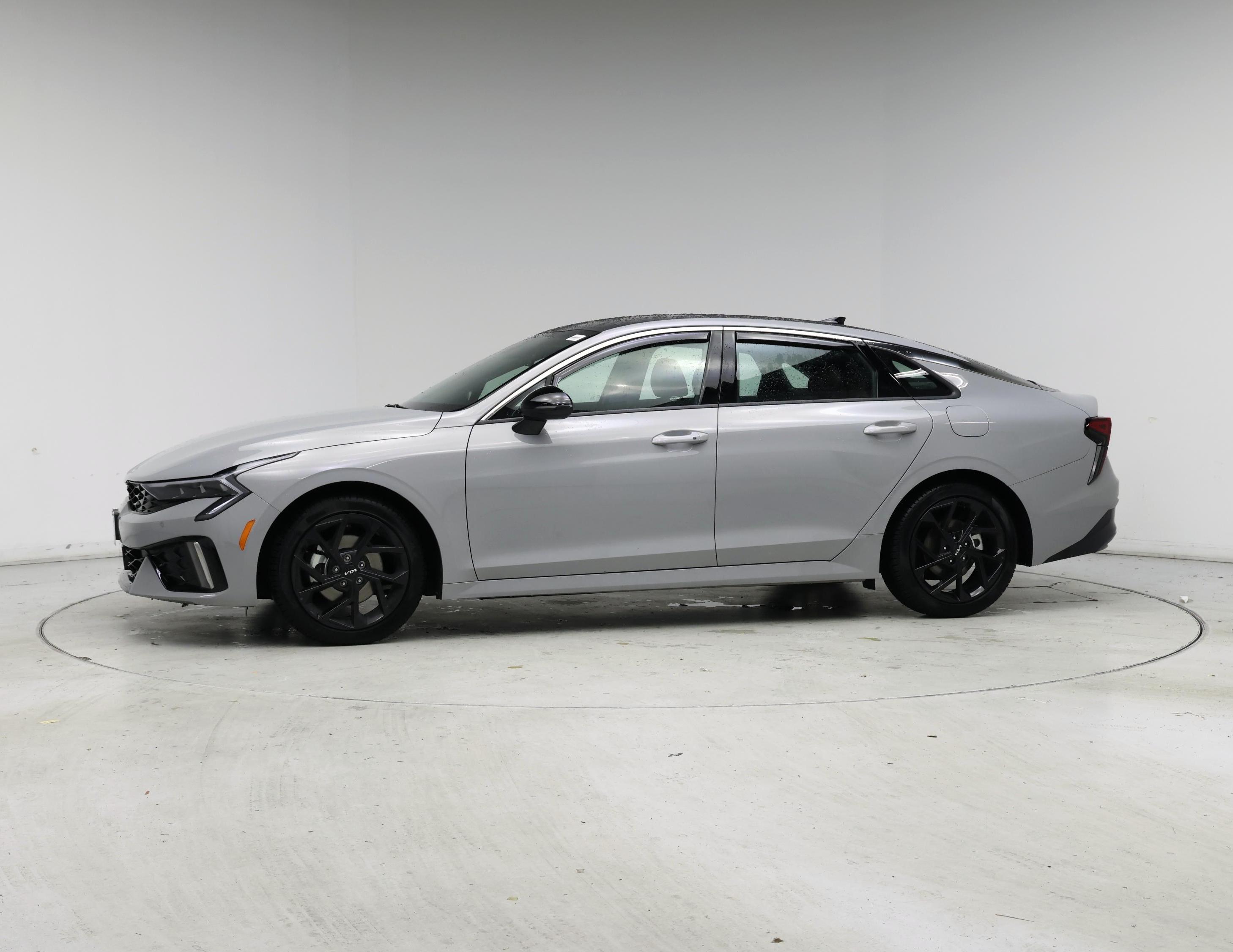 Thumbnail: 2026 Kia K5 - 3