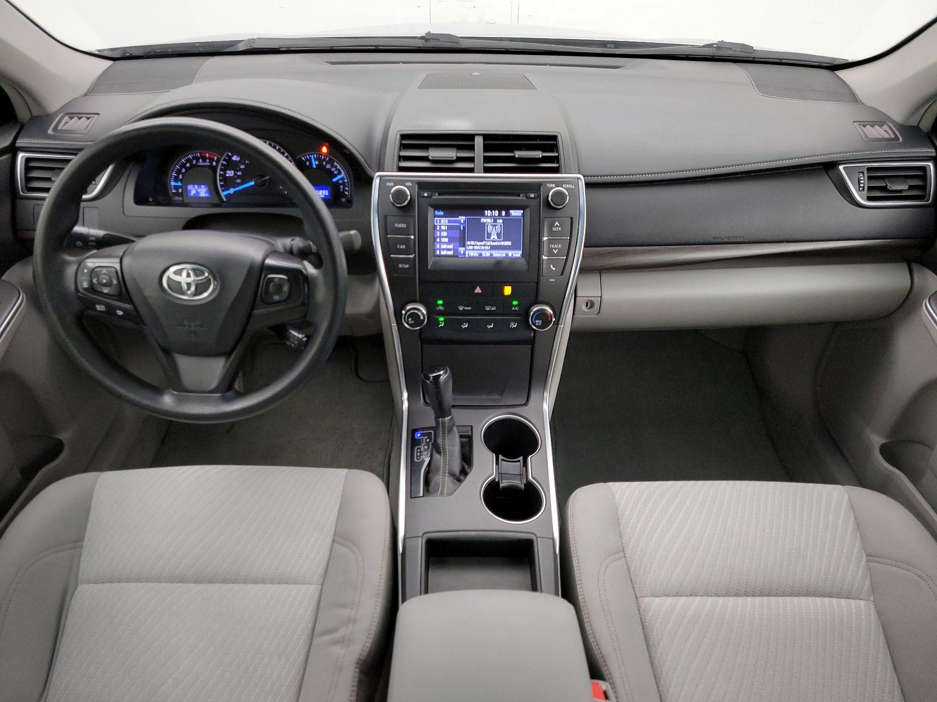 Thumbnail: 2015 Toyota Camry - 9