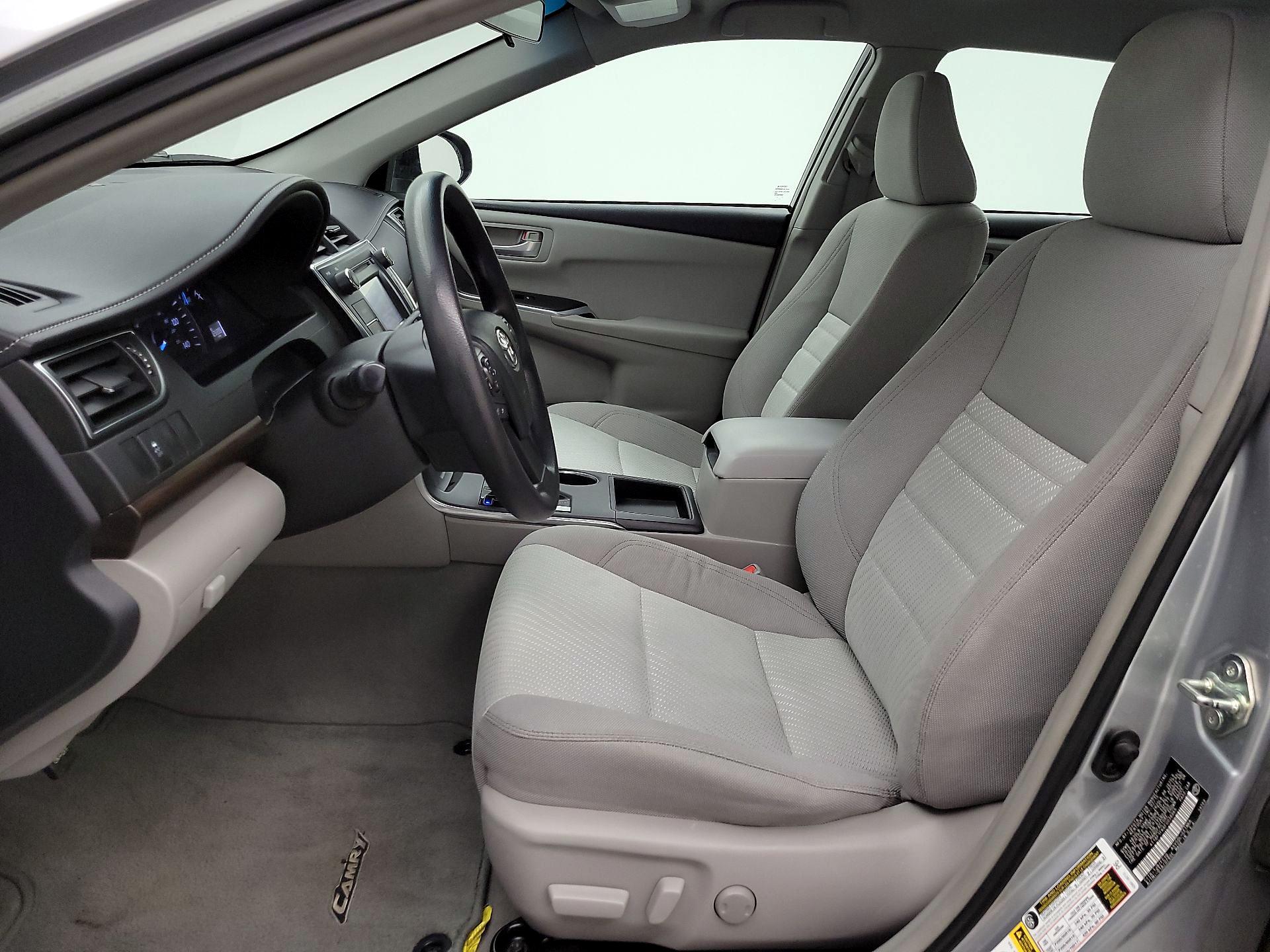 Thumbnail: 2015 Toyota Camry - 11