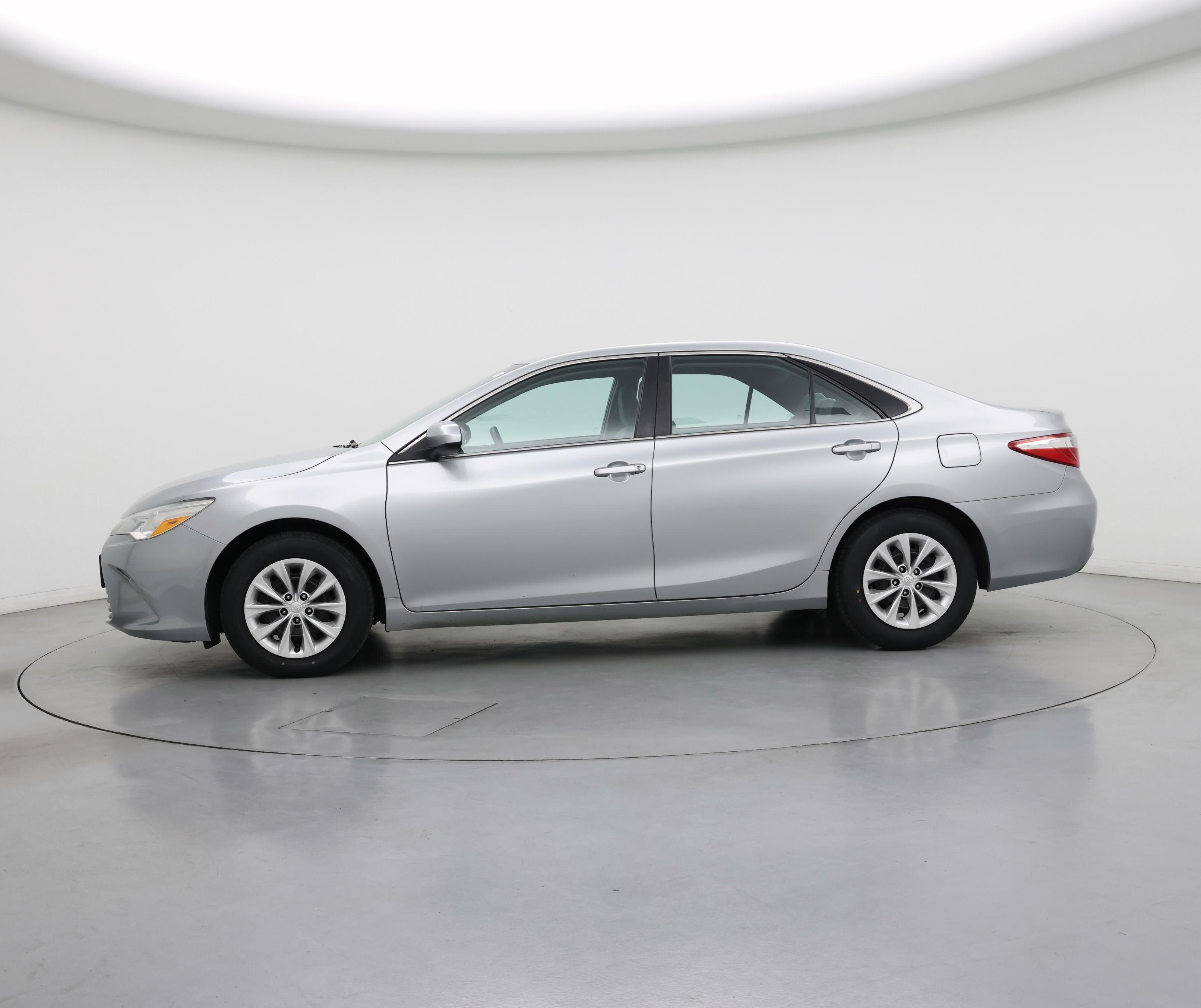 Thumbnail: 2015 Toyota Camry - 3