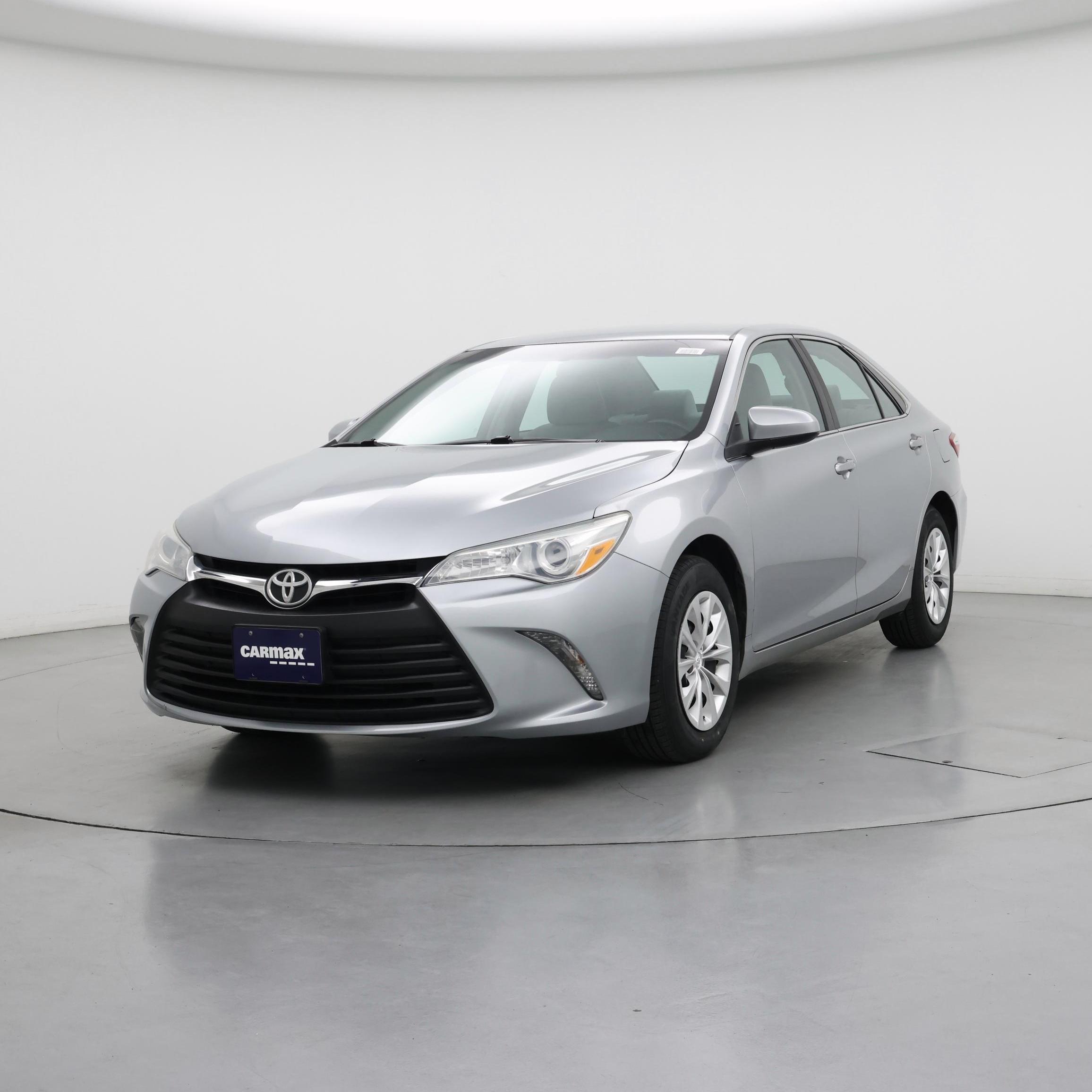 Thumbnail: 2015 Toyota Camry - 4