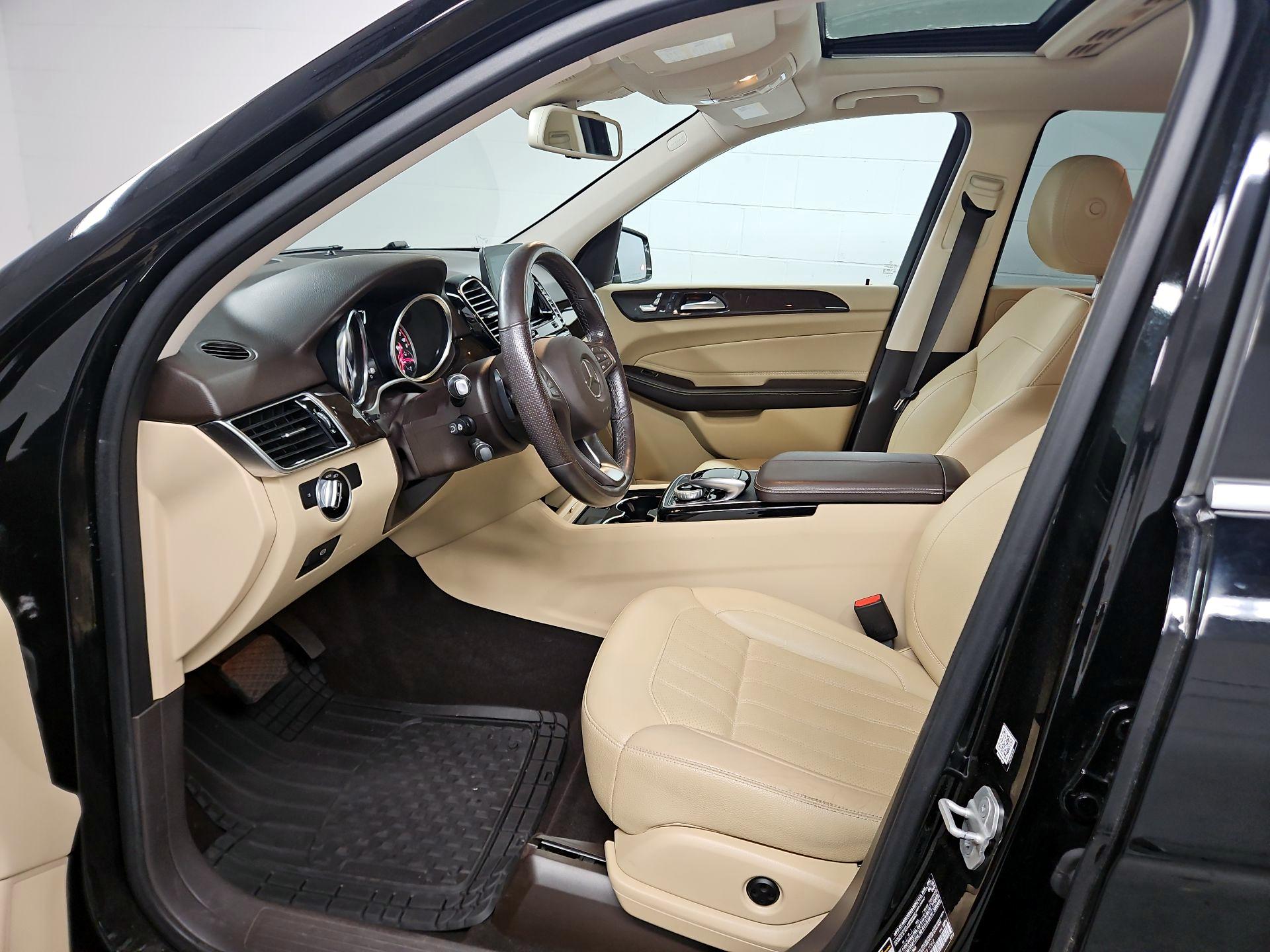 Thumbnail: 2016 Mercedes-Benz GLE - 11