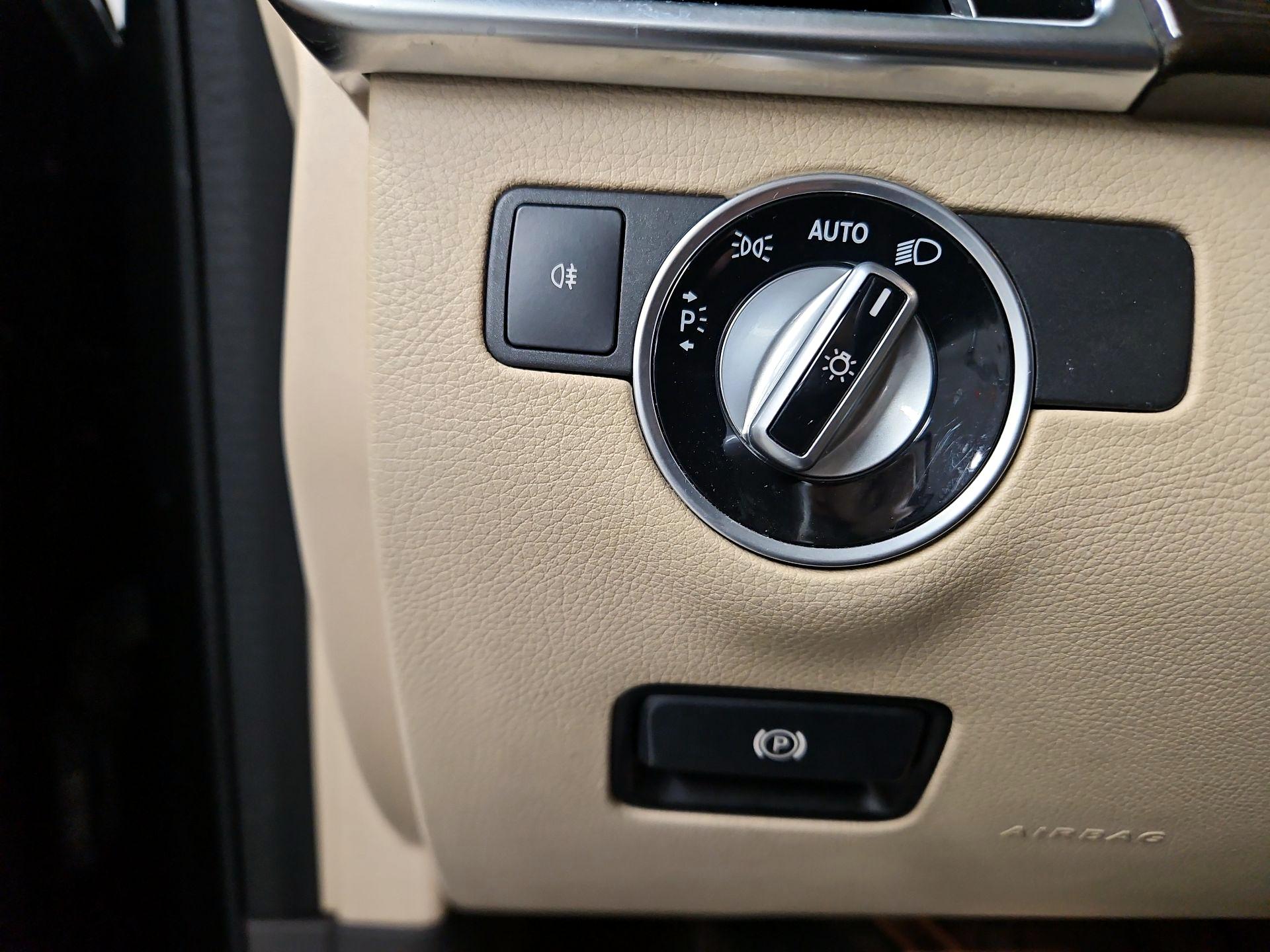 Thumbnail: 2016 Mercedes-Benz GLE - 13