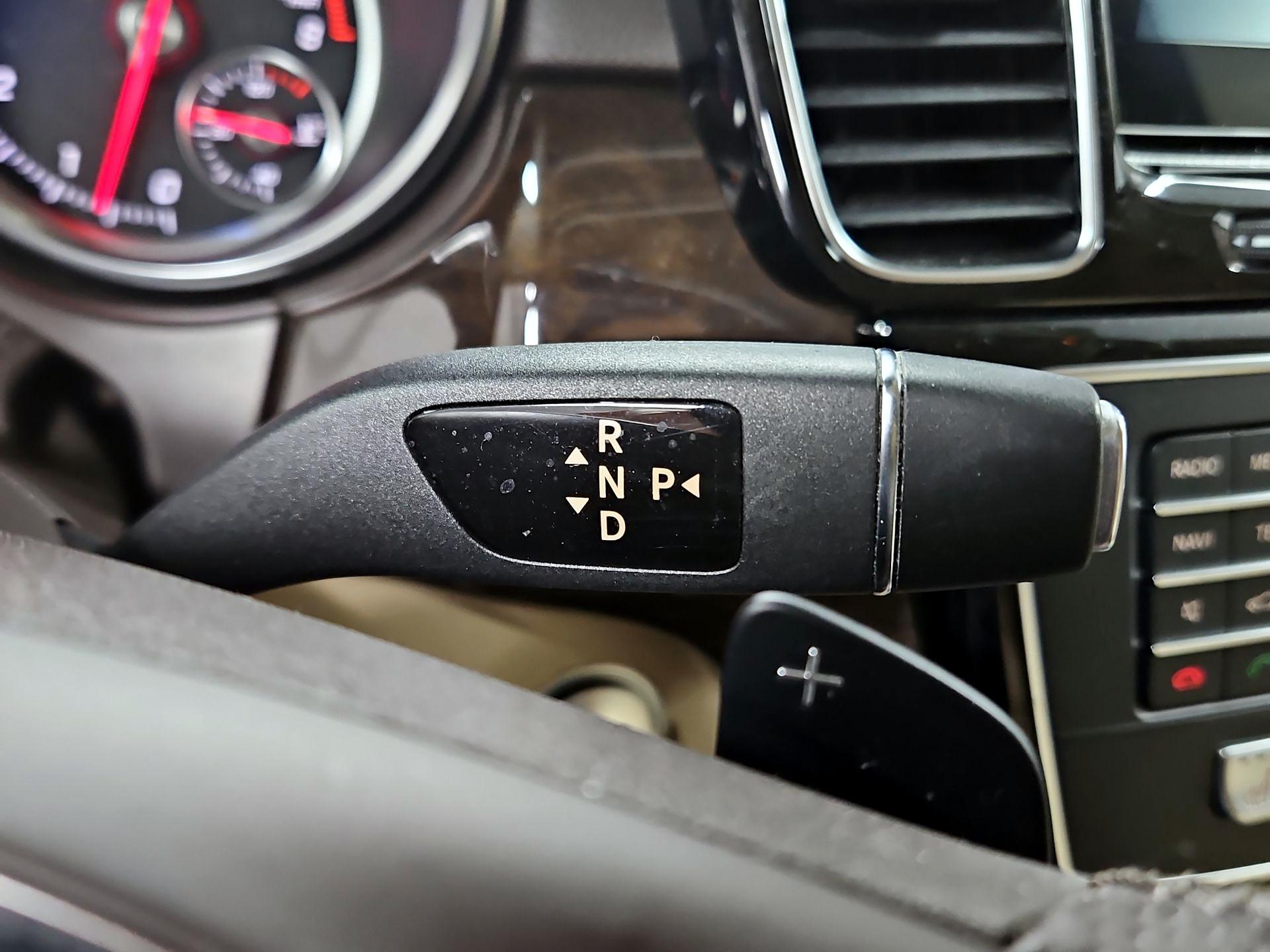 Thumbnail: 2016 Mercedes-Benz GLE - 18