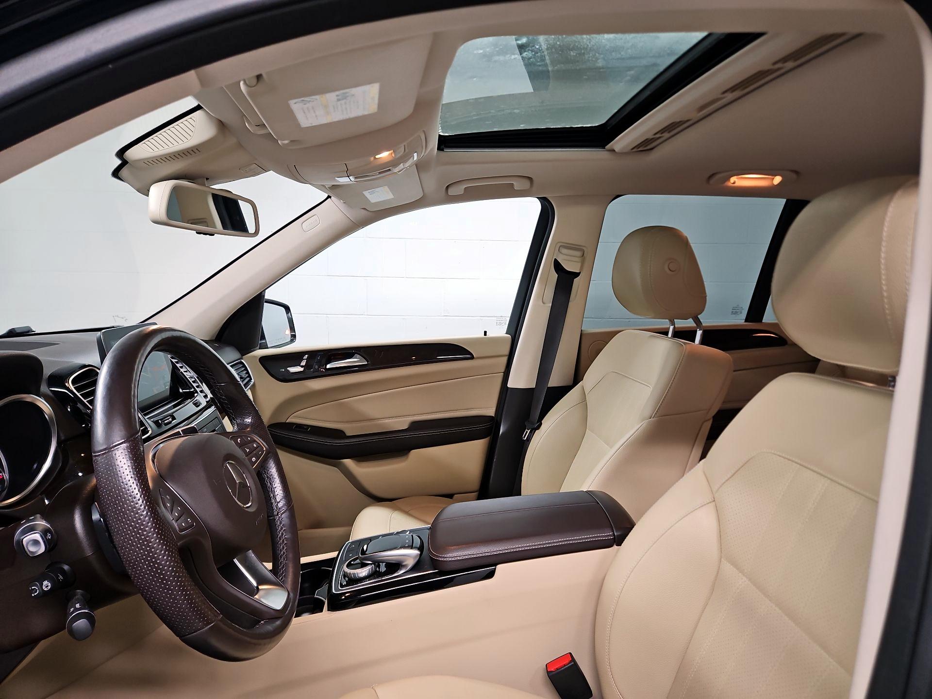 Thumbnail: 2016 Mercedes-Benz GLE - 20