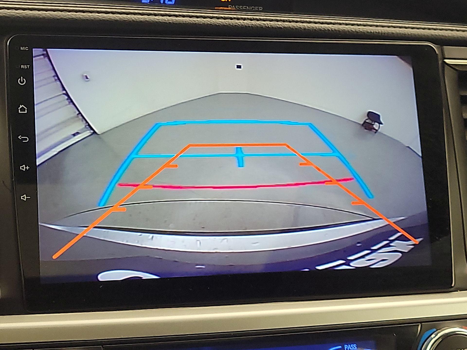 Thumbnail: 2015 Toyota Highlander - 15