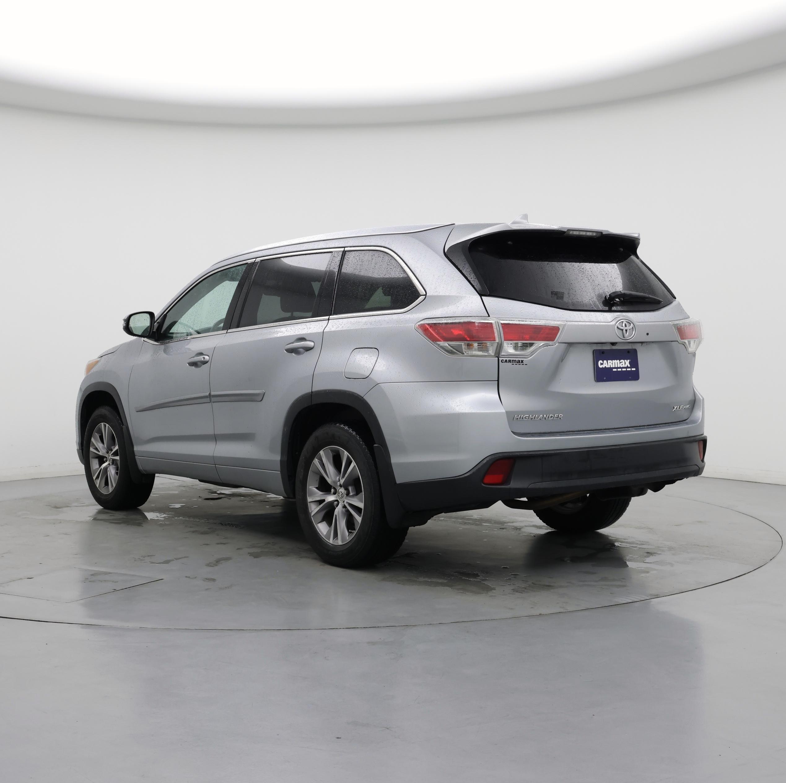 Thumbnail: 2015 Toyota Highlander - 2