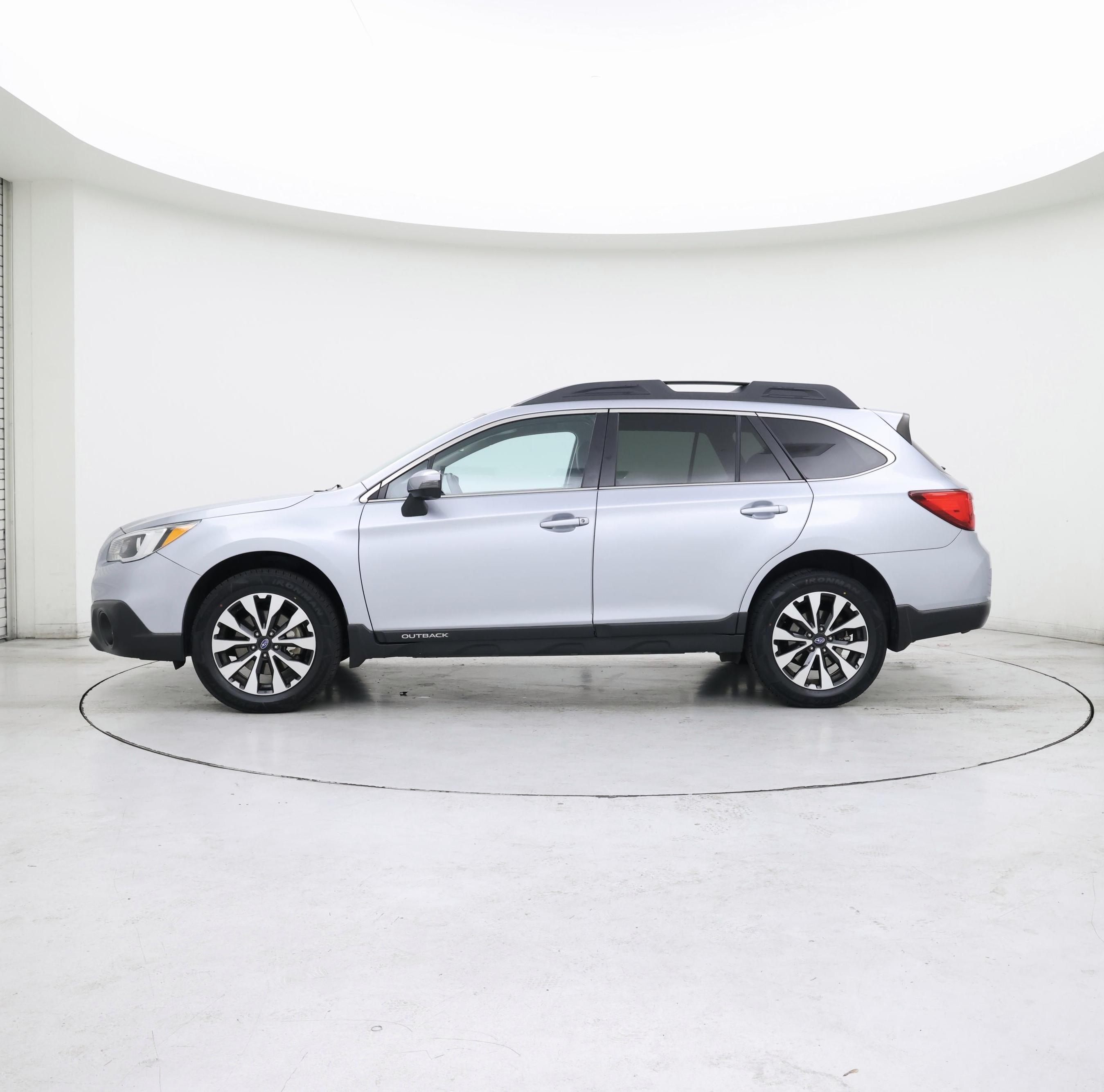 Thumbnail: 2017 Subaru Outback - 3