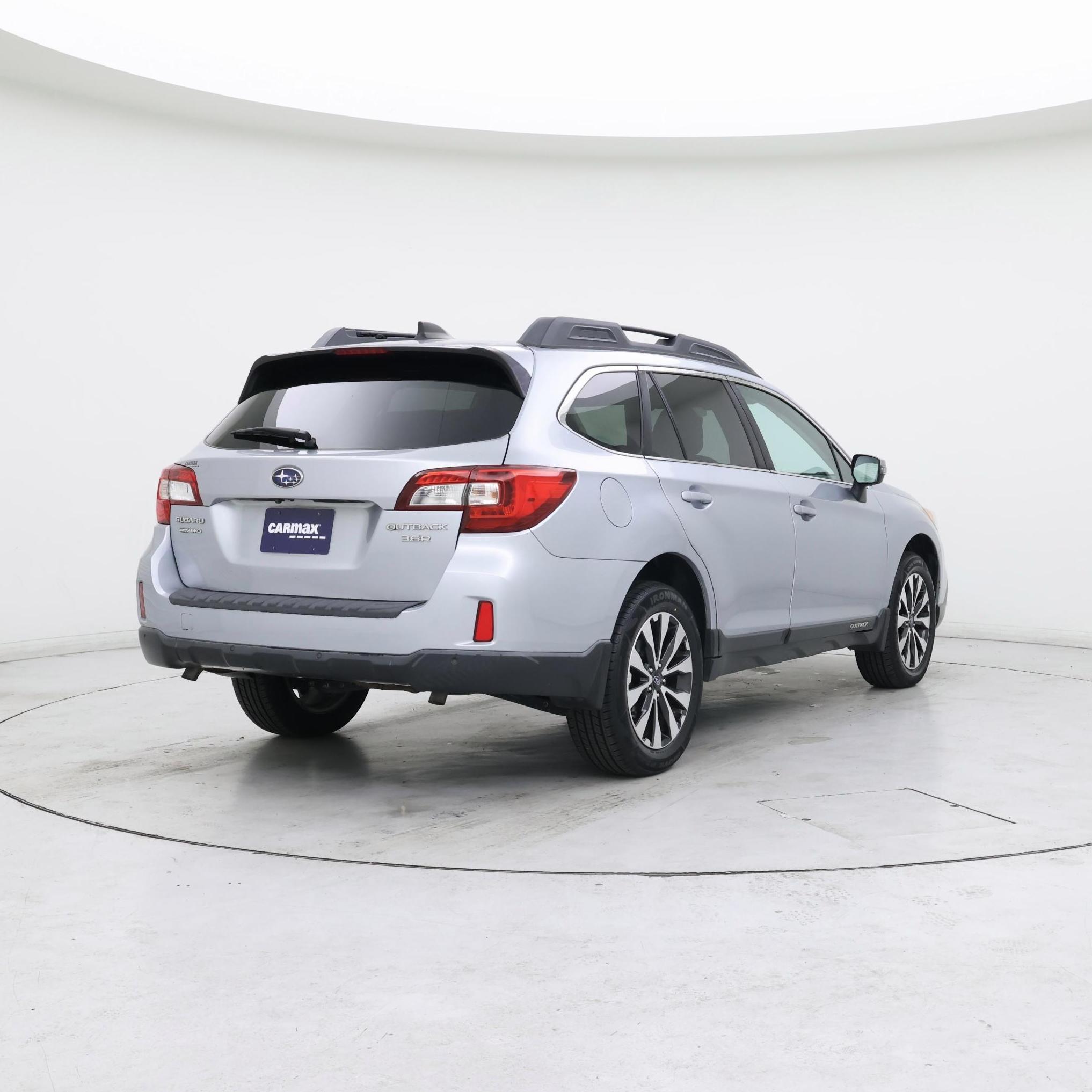 Thumbnail: 2017 Subaru Outback - 8