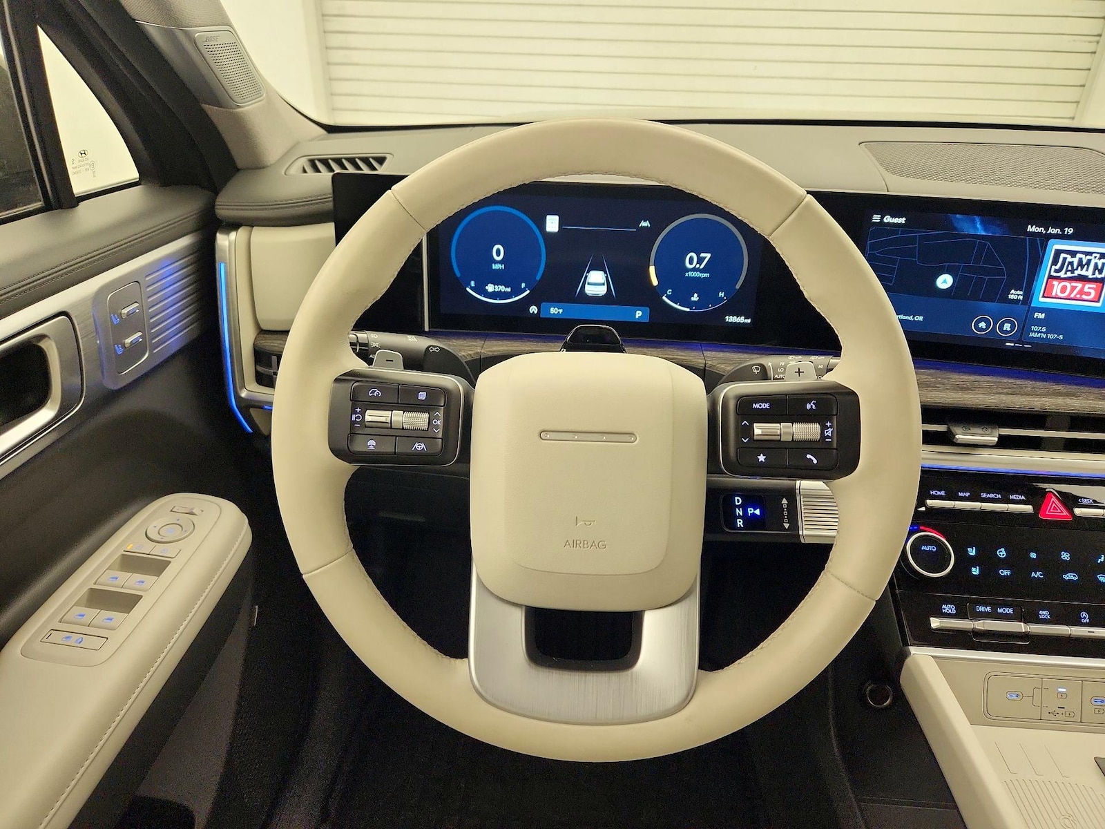 2024 Hyundai Santa Fe Limited - Photo 11