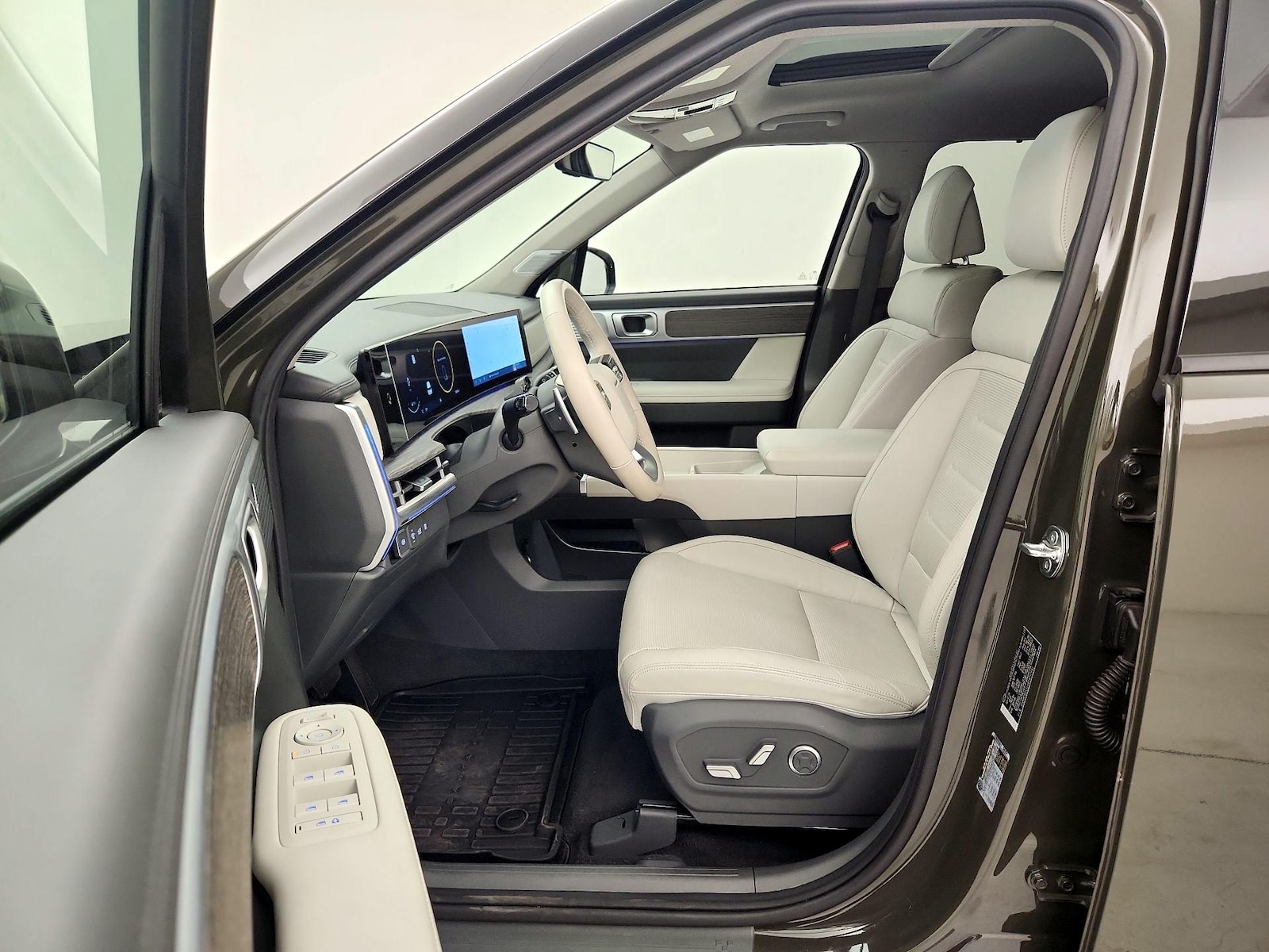2024 Hyundai Santa Fe Limited - Photo 12