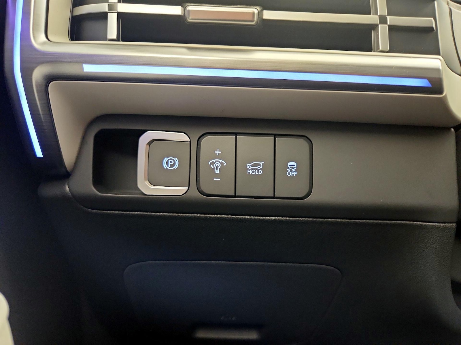 2024 Hyundai Santa Fe Limited - Photo 14