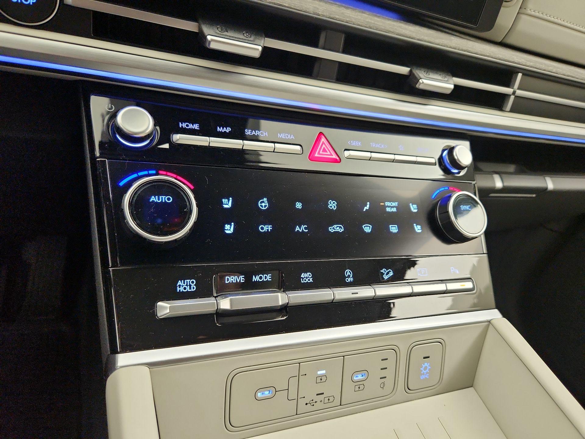 Thumbnail: 2024 Hyundai Santa Fe - 17