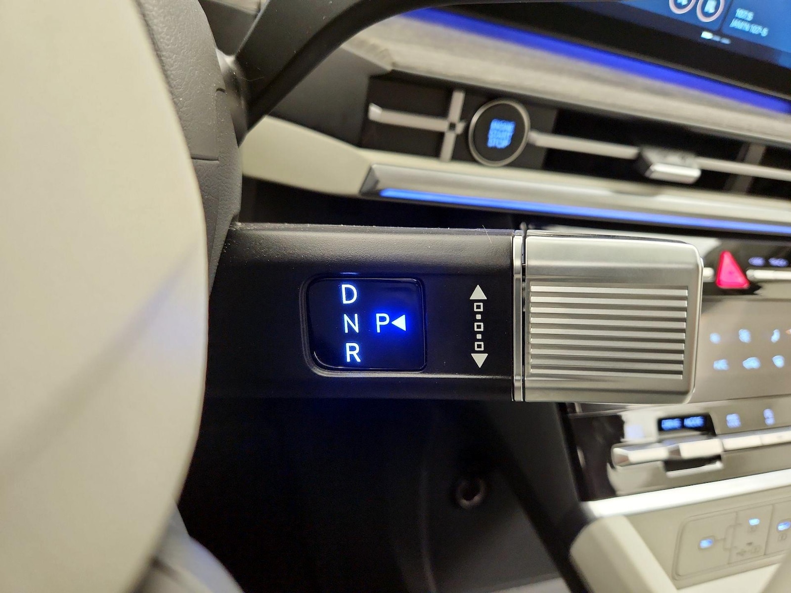 2024 Hyundai Santa Fe Limited - Photo 19