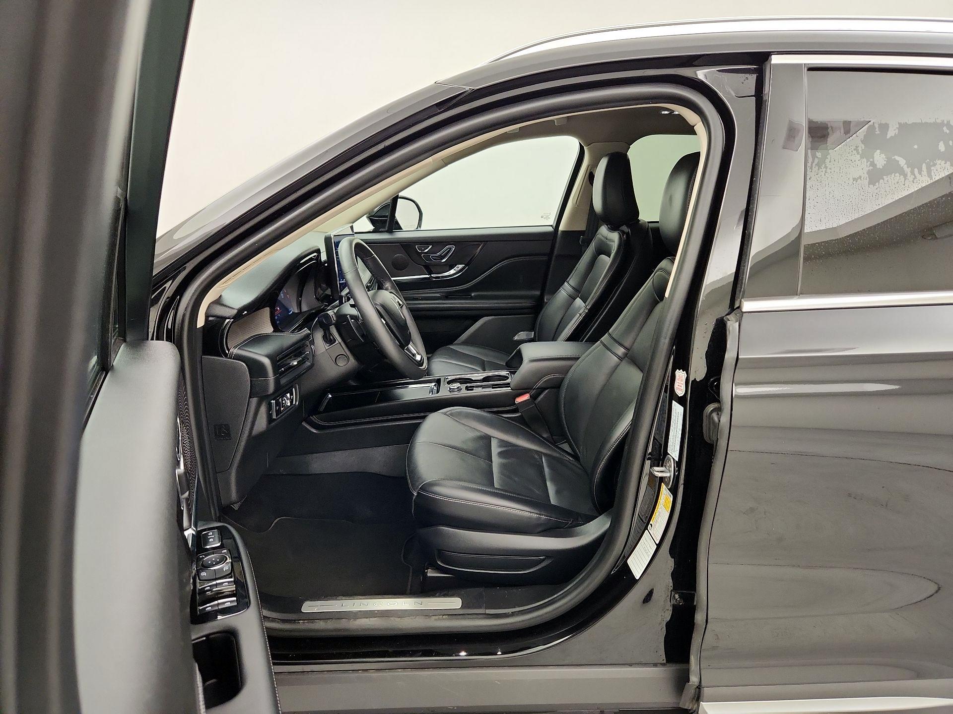 Thumbnail: 2024 Lincoln Corsair - 11