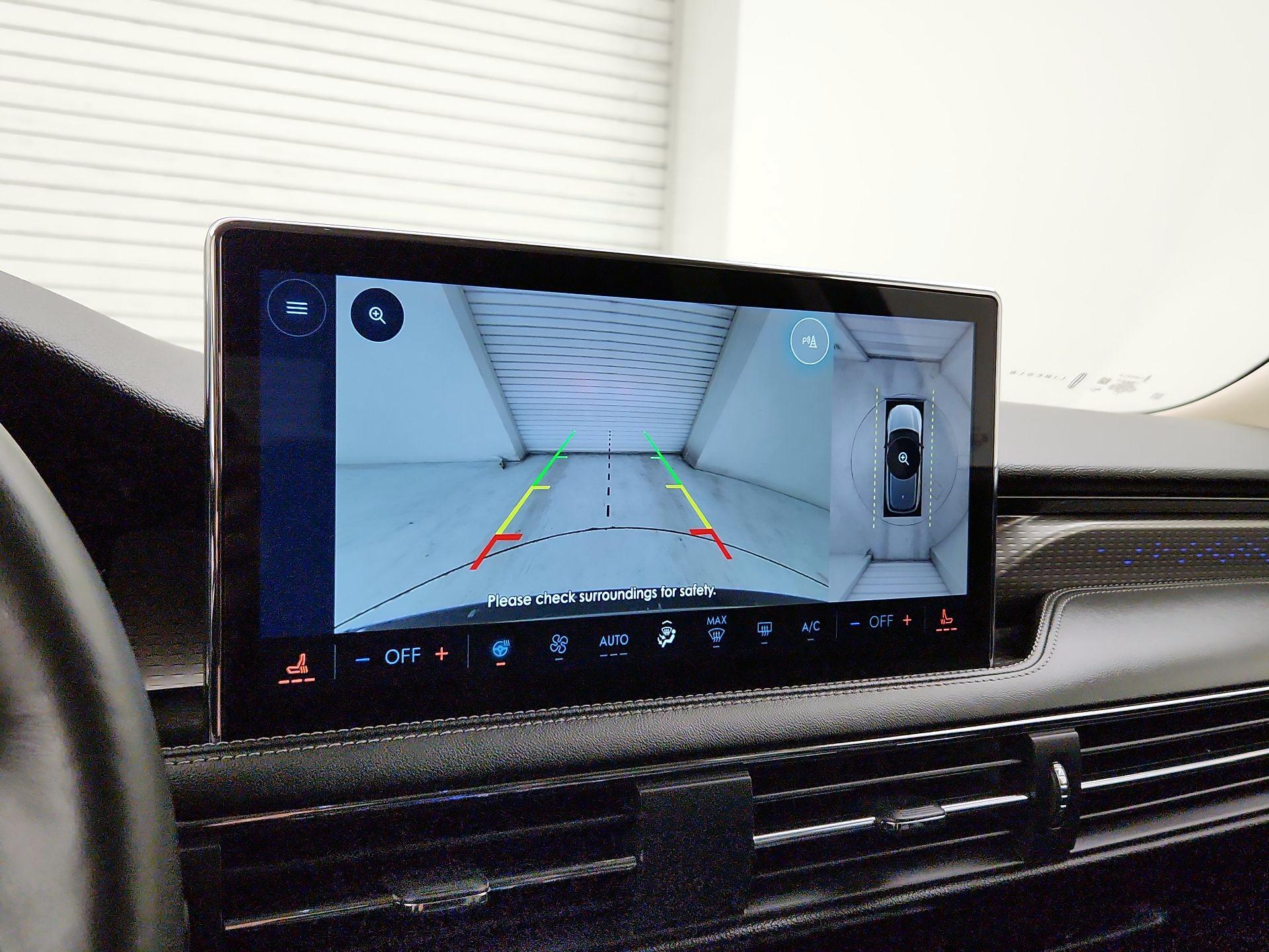 Thumbnail: 2024 Lincoln Corsair - 15