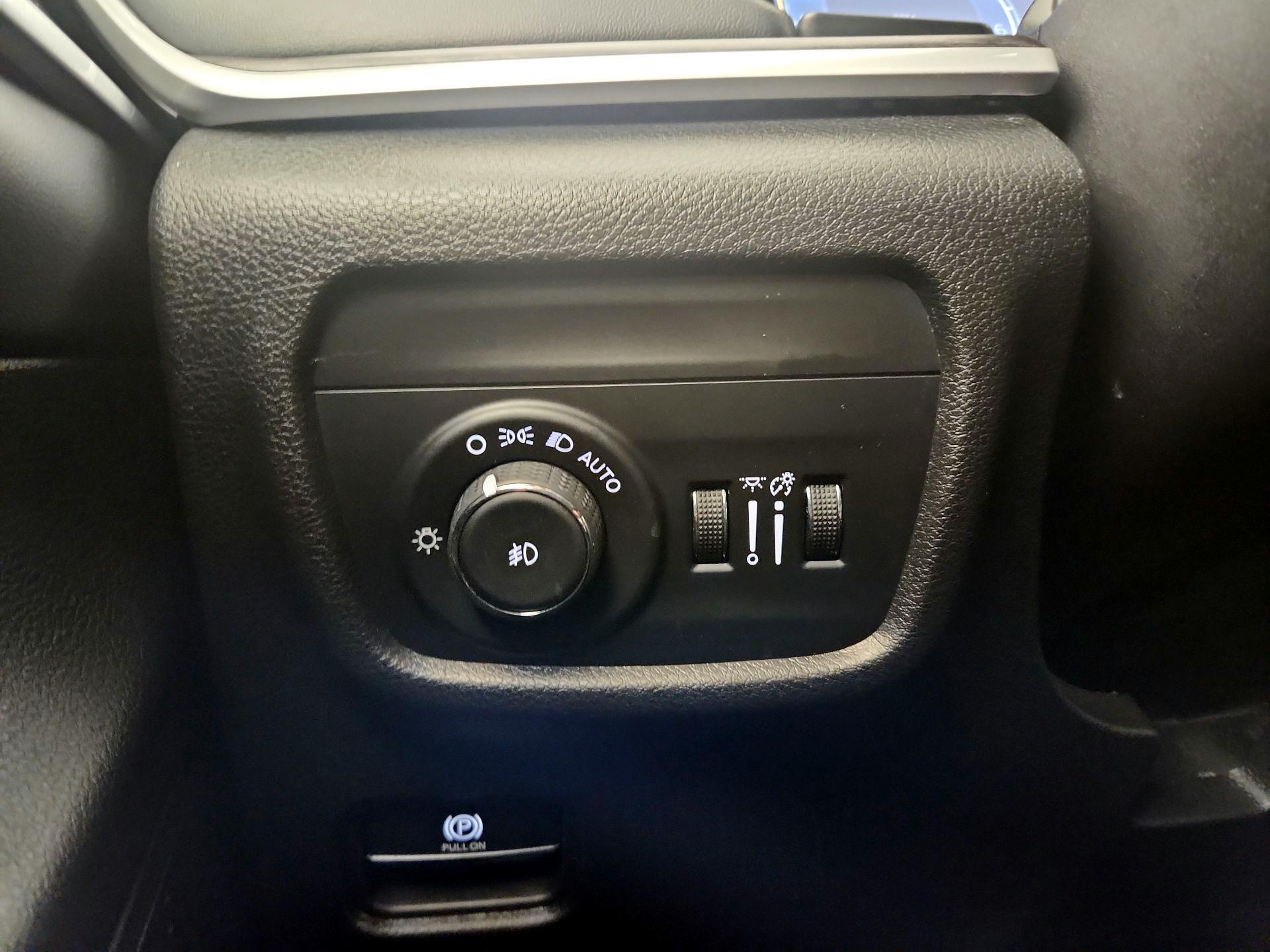 Thumbnail: 2023 Jeep Grand Cherokee - 13