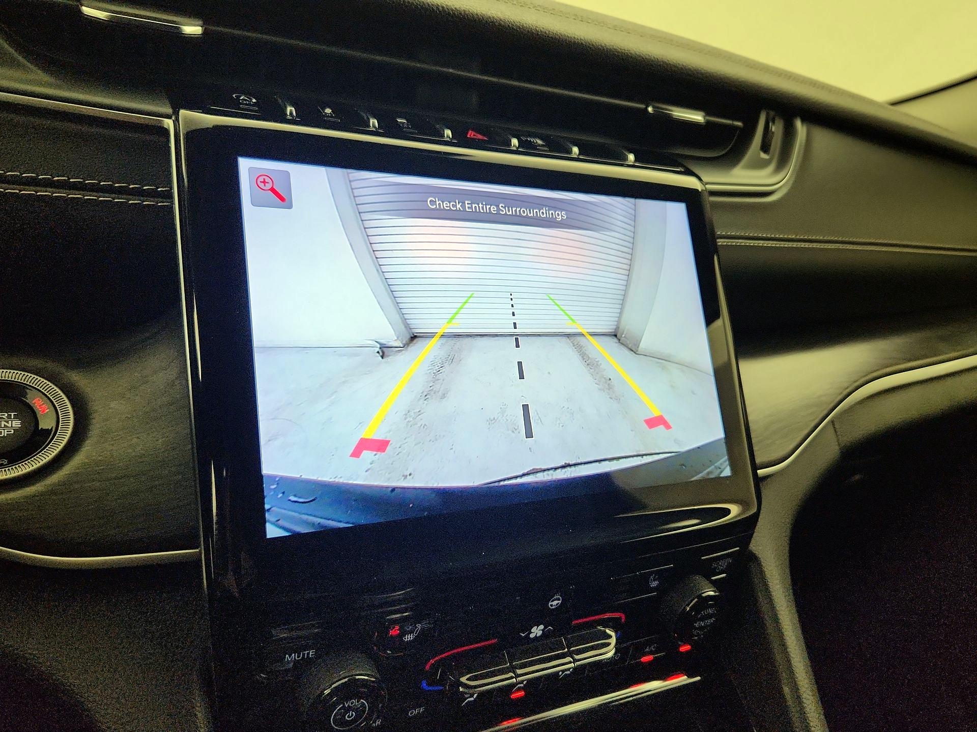 Thumbnail: 2023 Jeep Grand Cherokee - 15