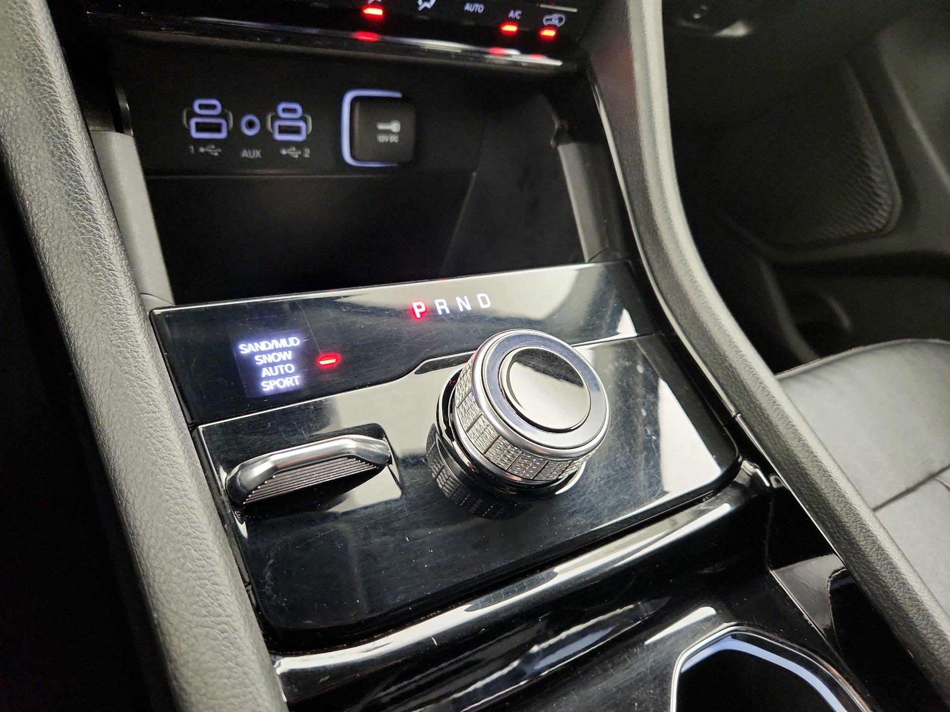 Thumbnail: 2023 Jeep Grand Cherokee - 18