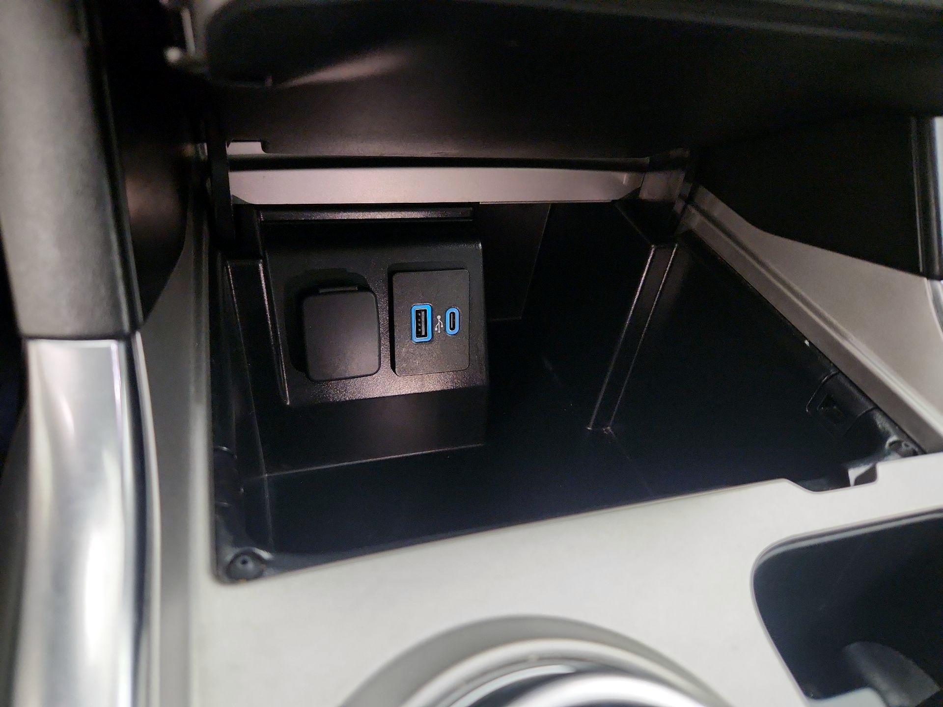 Thumbnail: 2023 Ford Explorer - 19