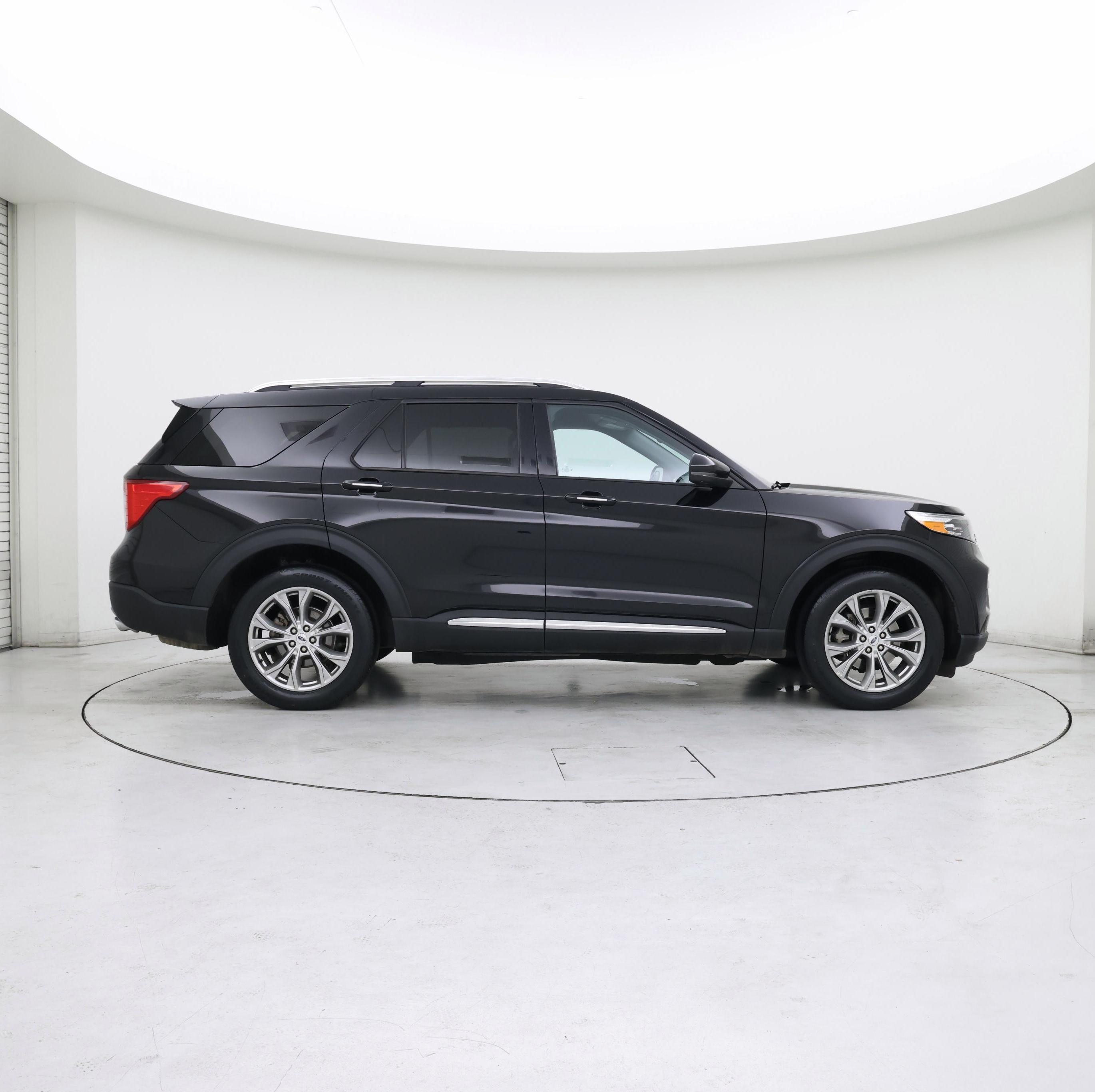 Thumbnail: 2023 Ford Explorer - 7