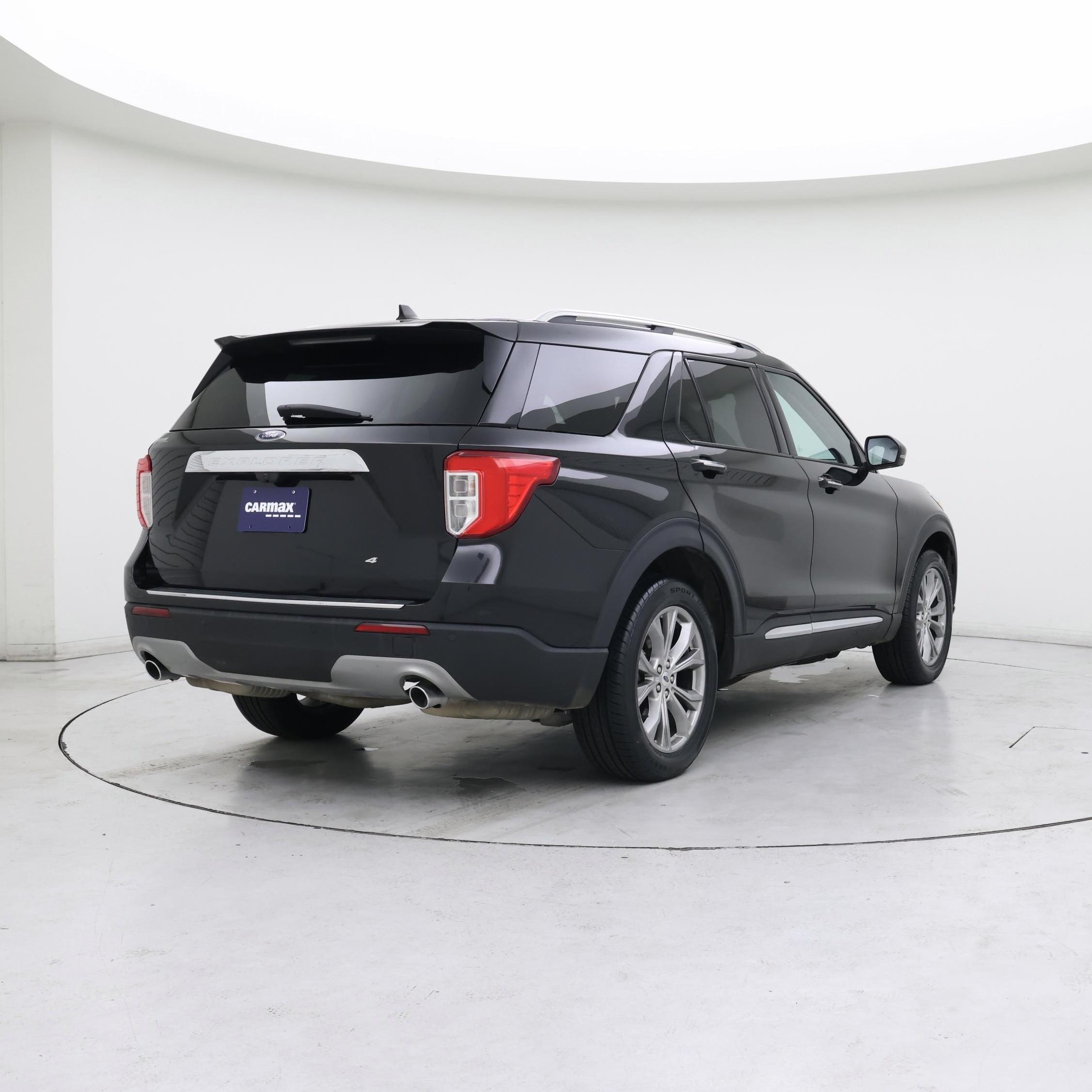 Thumbnail: 2023 Ford Explorer - 8