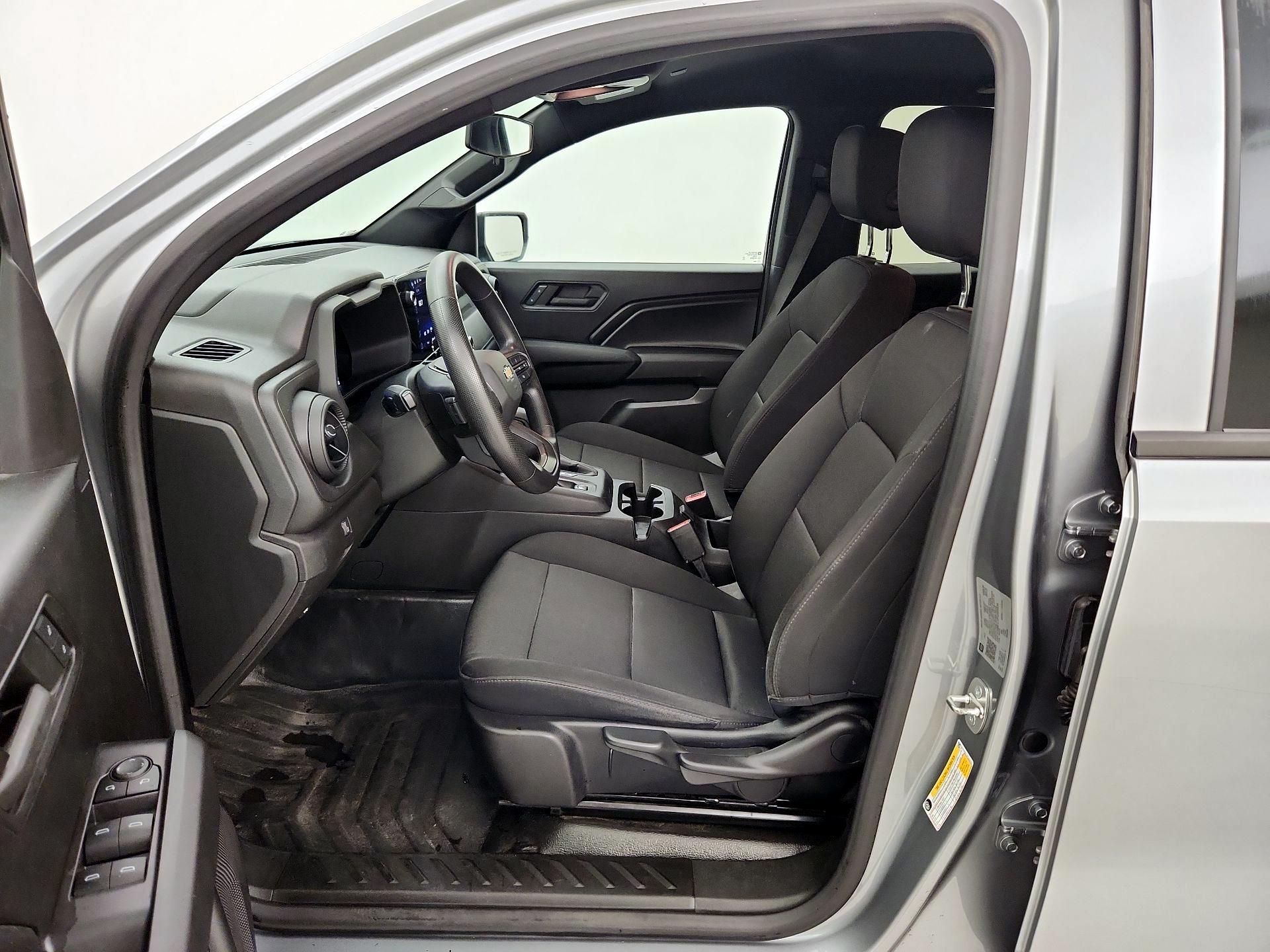 Thumbnail: 2023 Chevrolet Colorado - 11