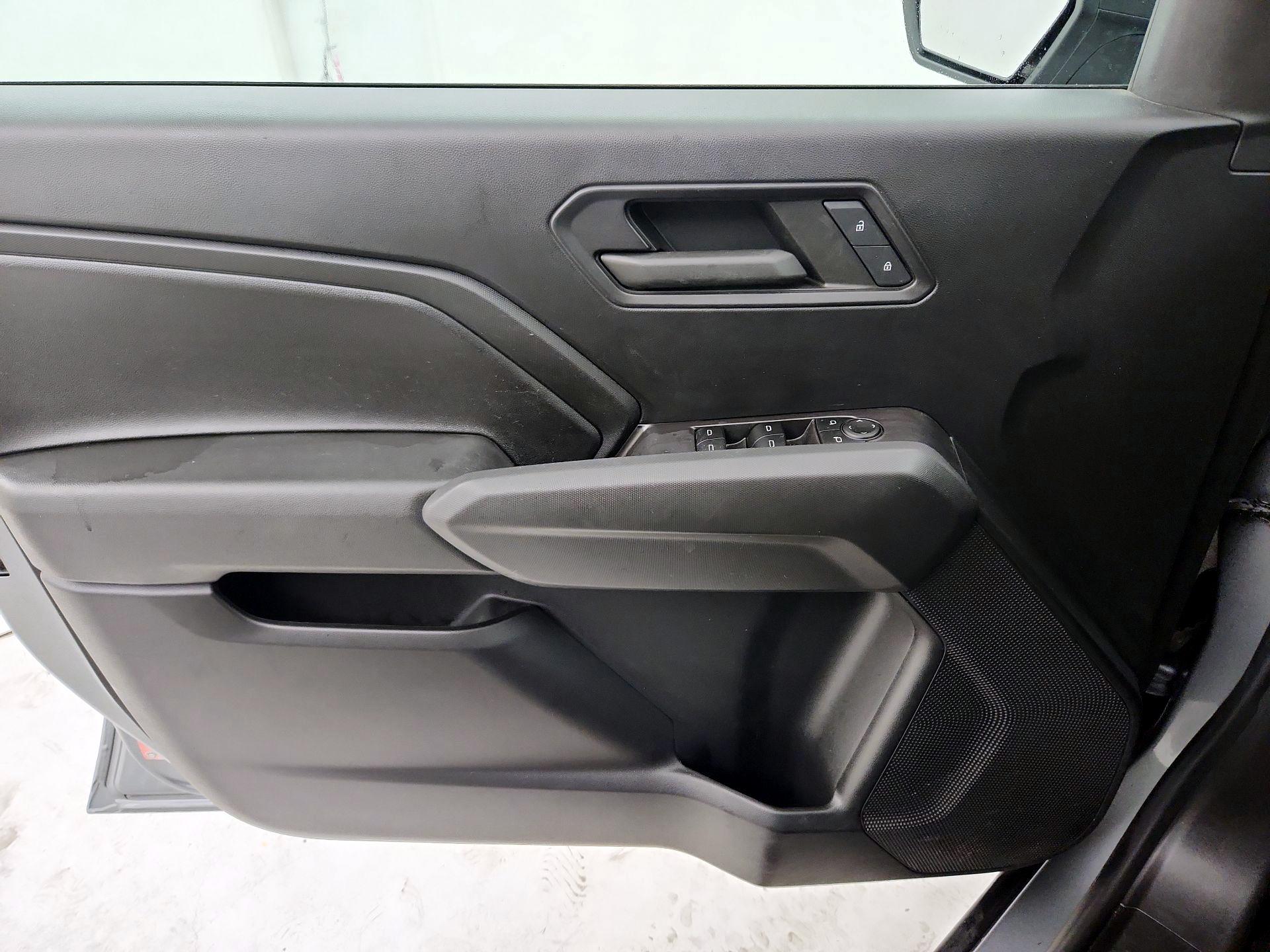 Thumbnail: 2023 Chevrolet Colorado - 12