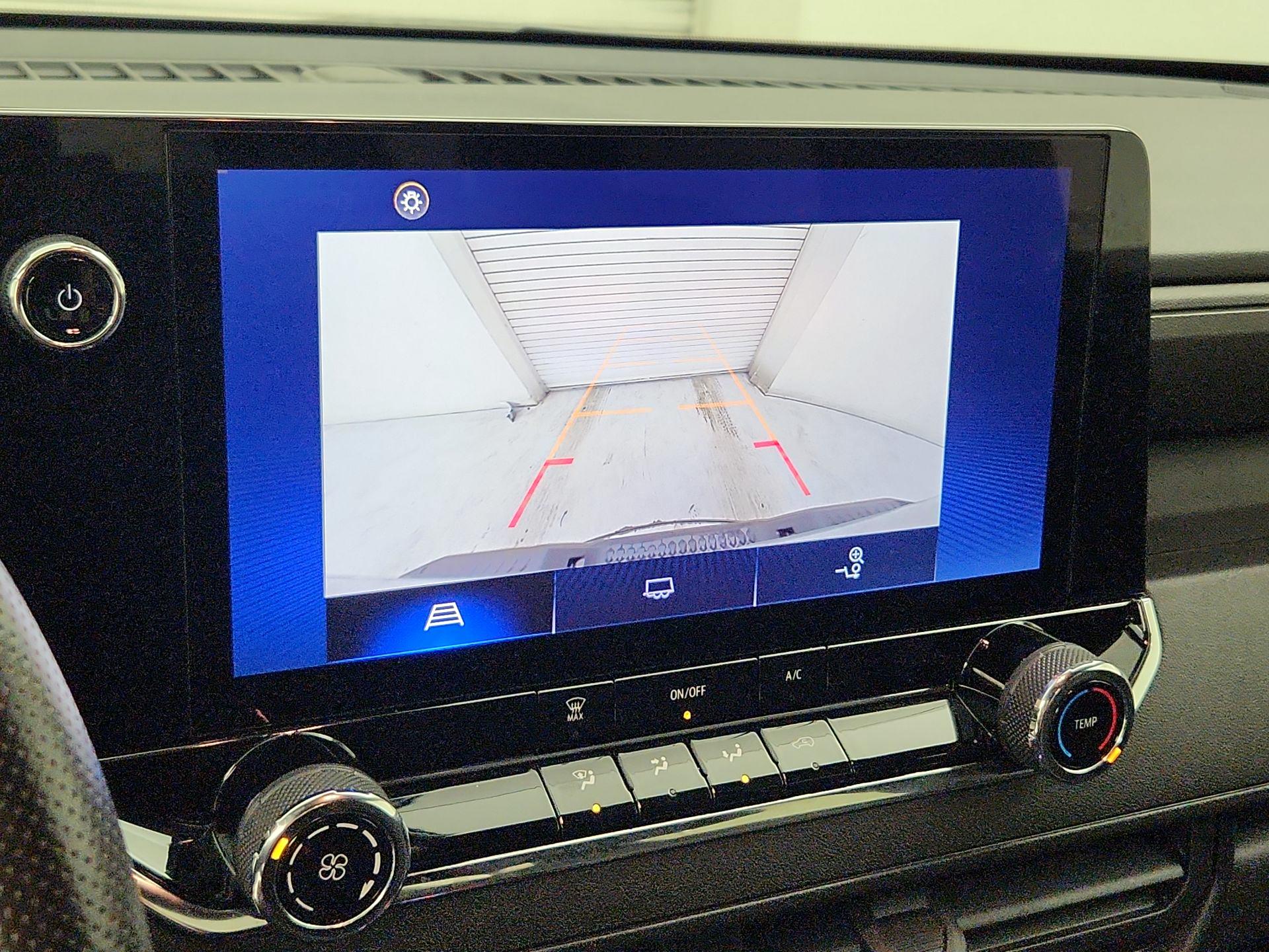 Thumbnail: 2023 Chevrolet Colorado - 14