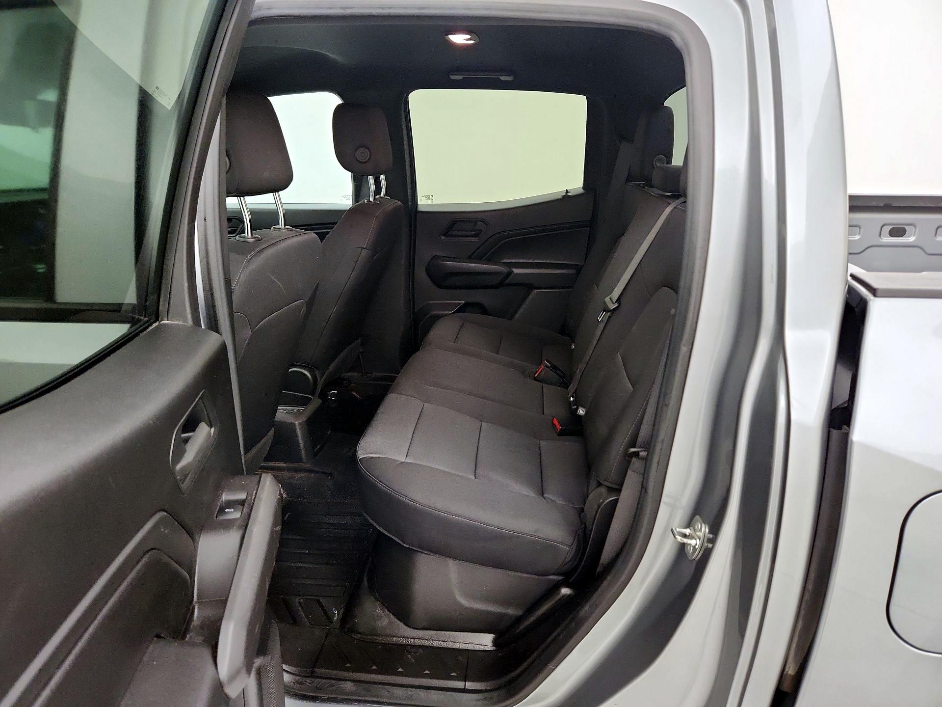 Thumbnail: 2023 Chevrolet Colorado - 19