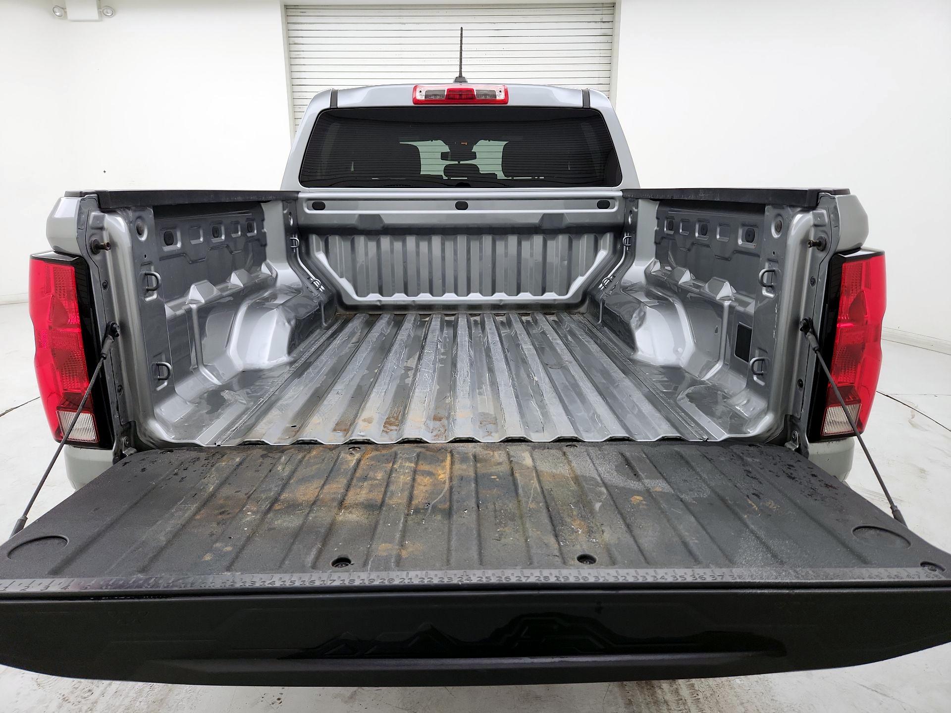 Thumbnail: 2023 Chevrolet Colorado - 20