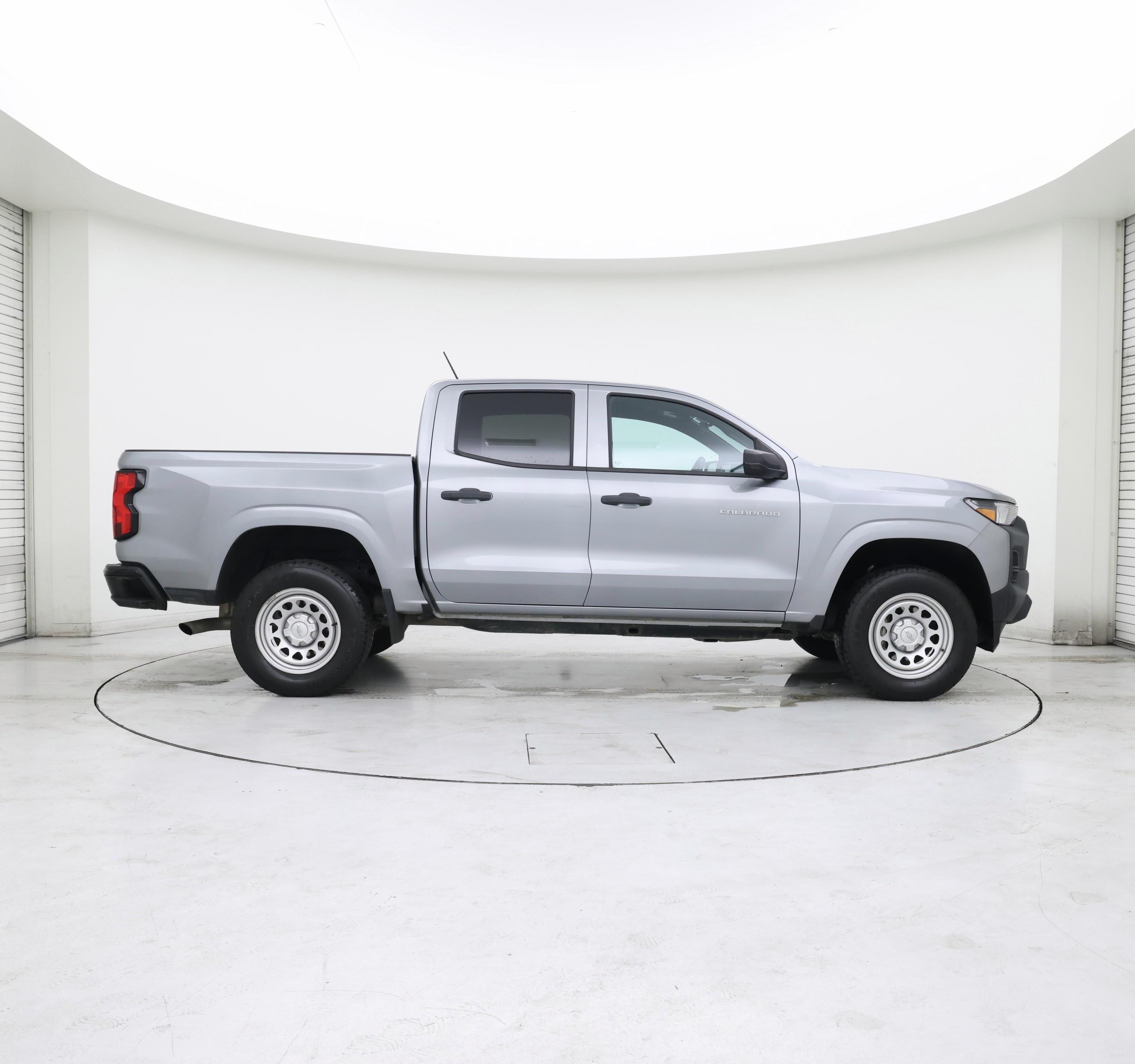 Thumbnail: 2023 Chevrolet Colorado - 7