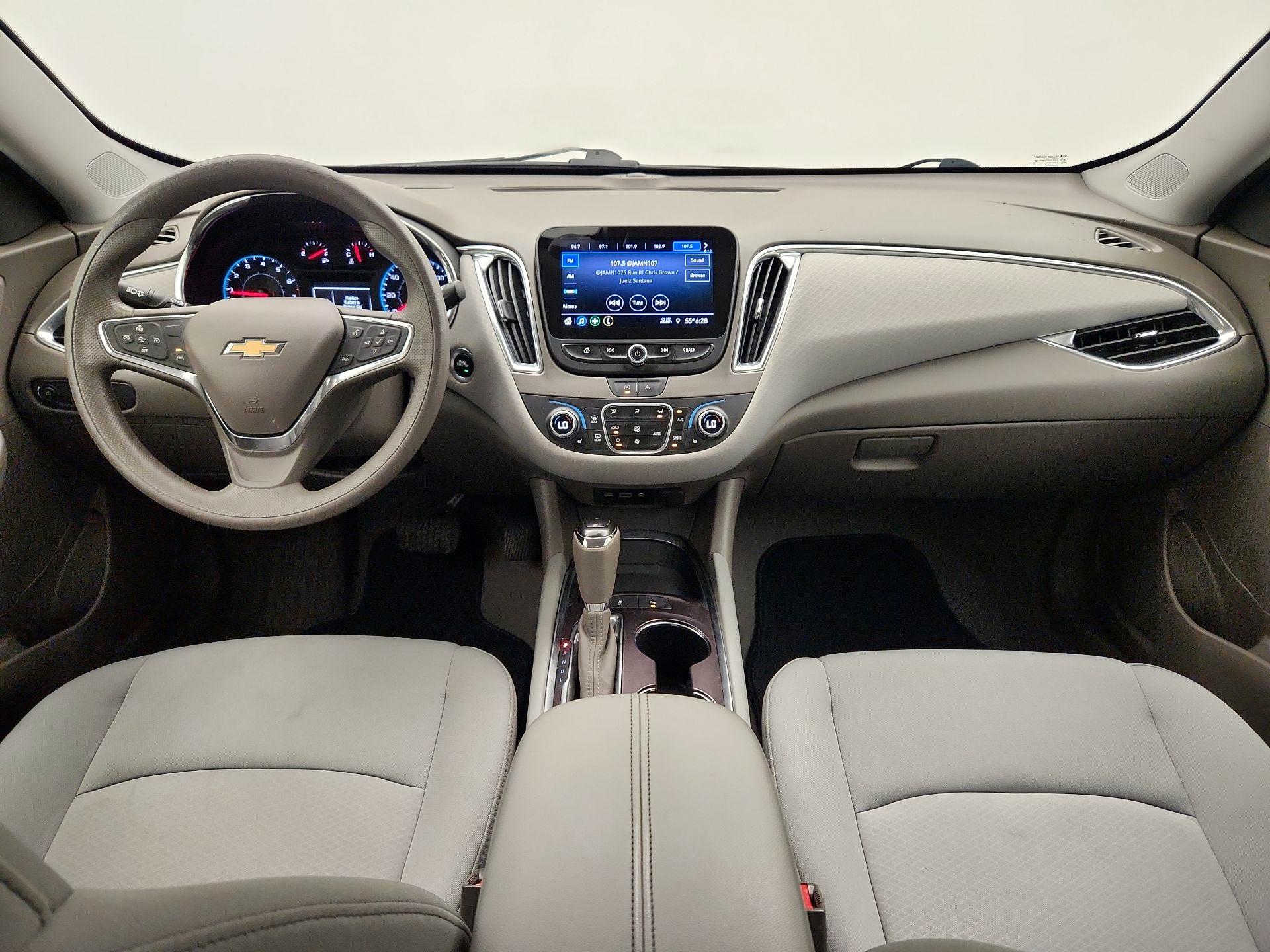 Thumbnail: 2020 Chevrolet Malibu - 9