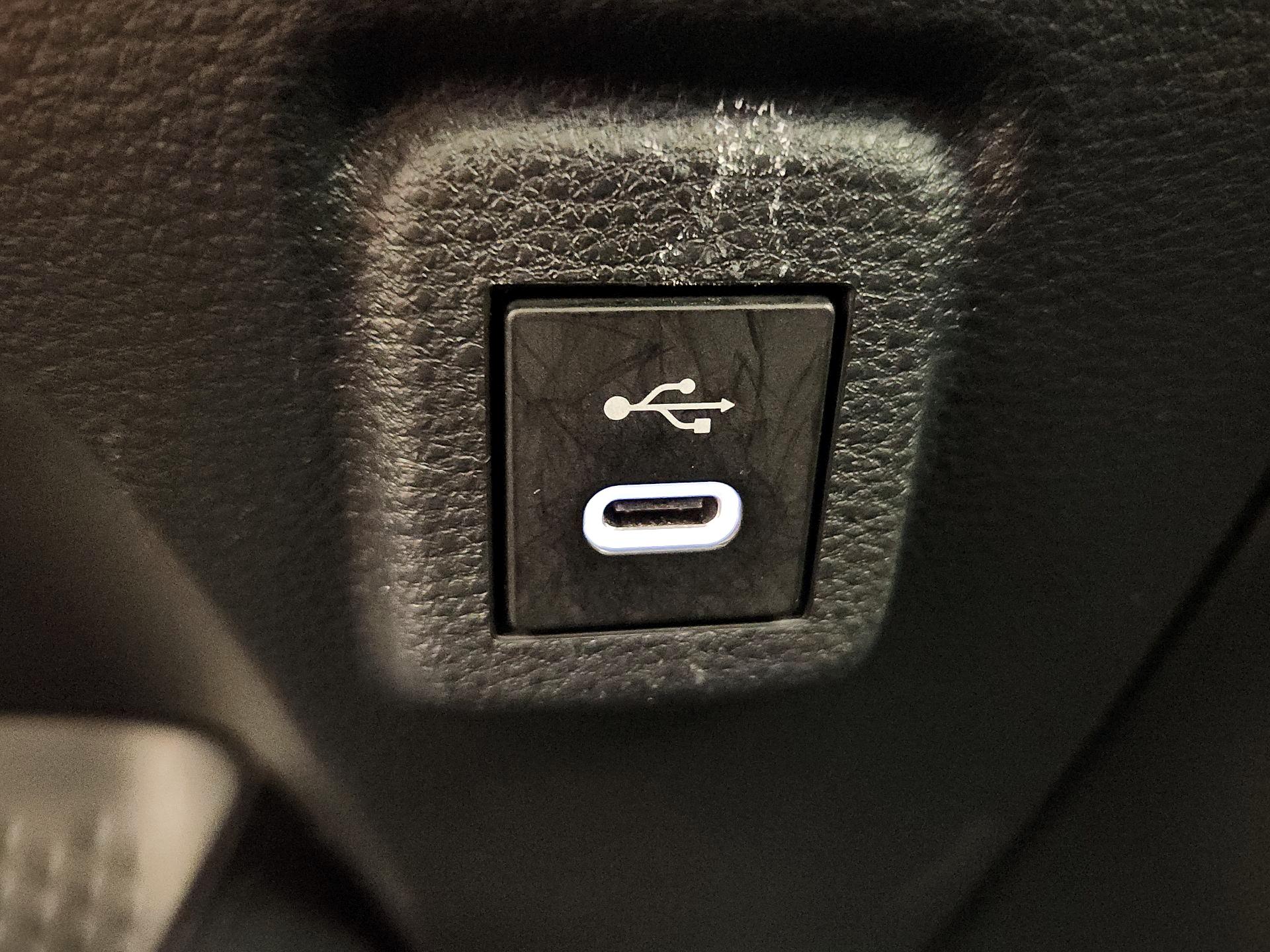 Thumbnail: 2024 Toyota Corolla - 18