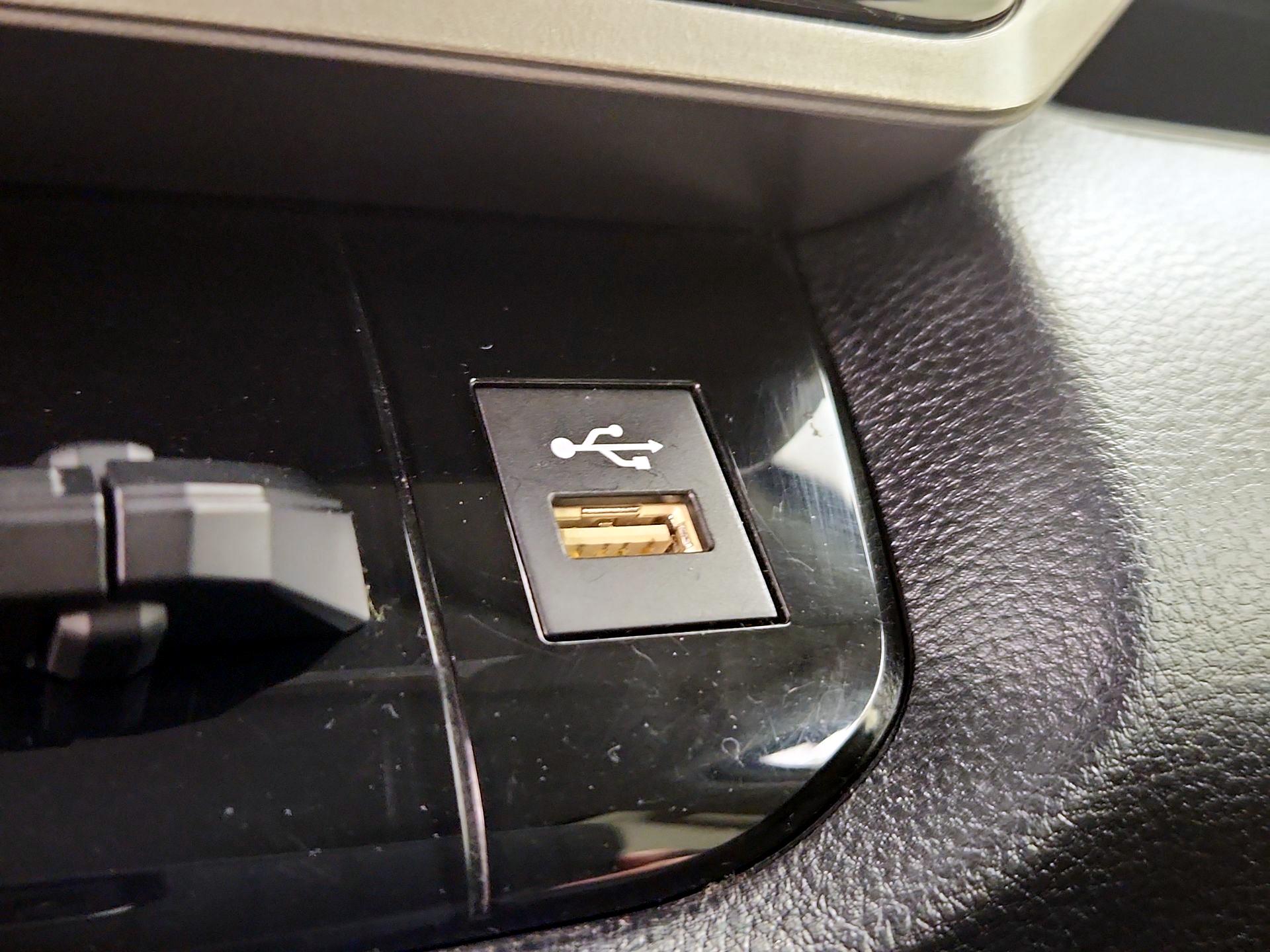 Thumbnail: 2023 Toyota Tundra - 19