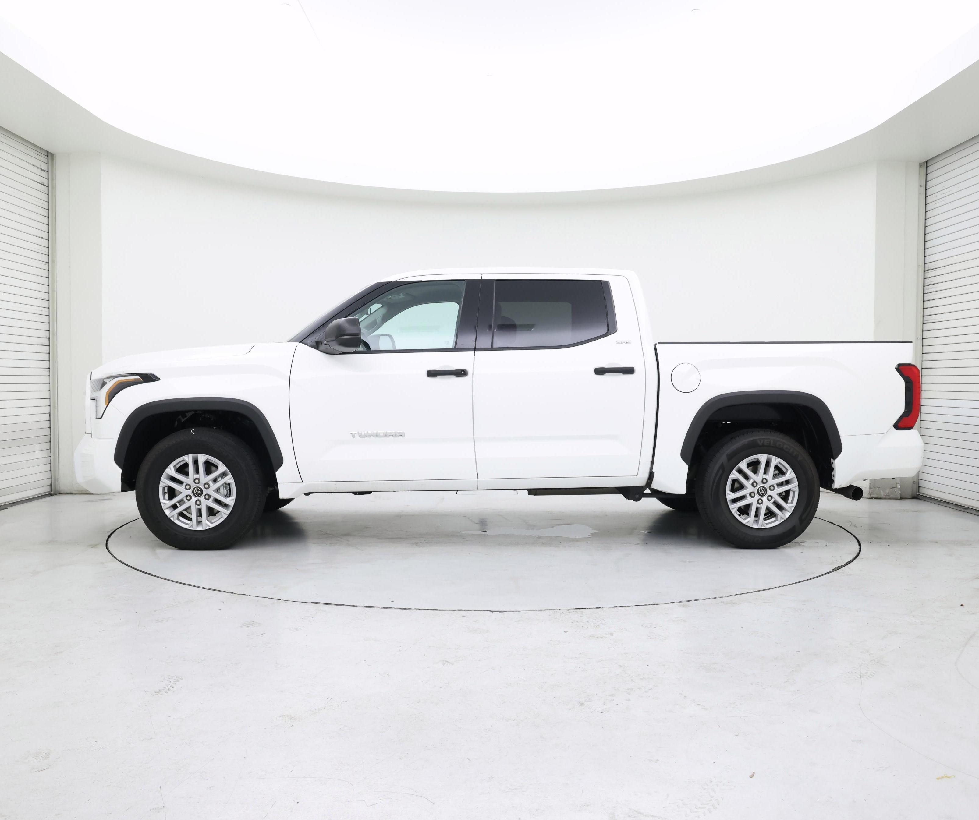 Thumbnail: 2023 Toyota Tundra - 3