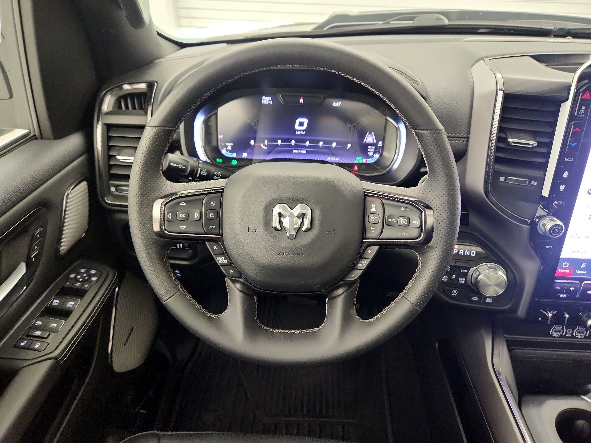 Thumbnail: 2025 RAM 1500 - 10