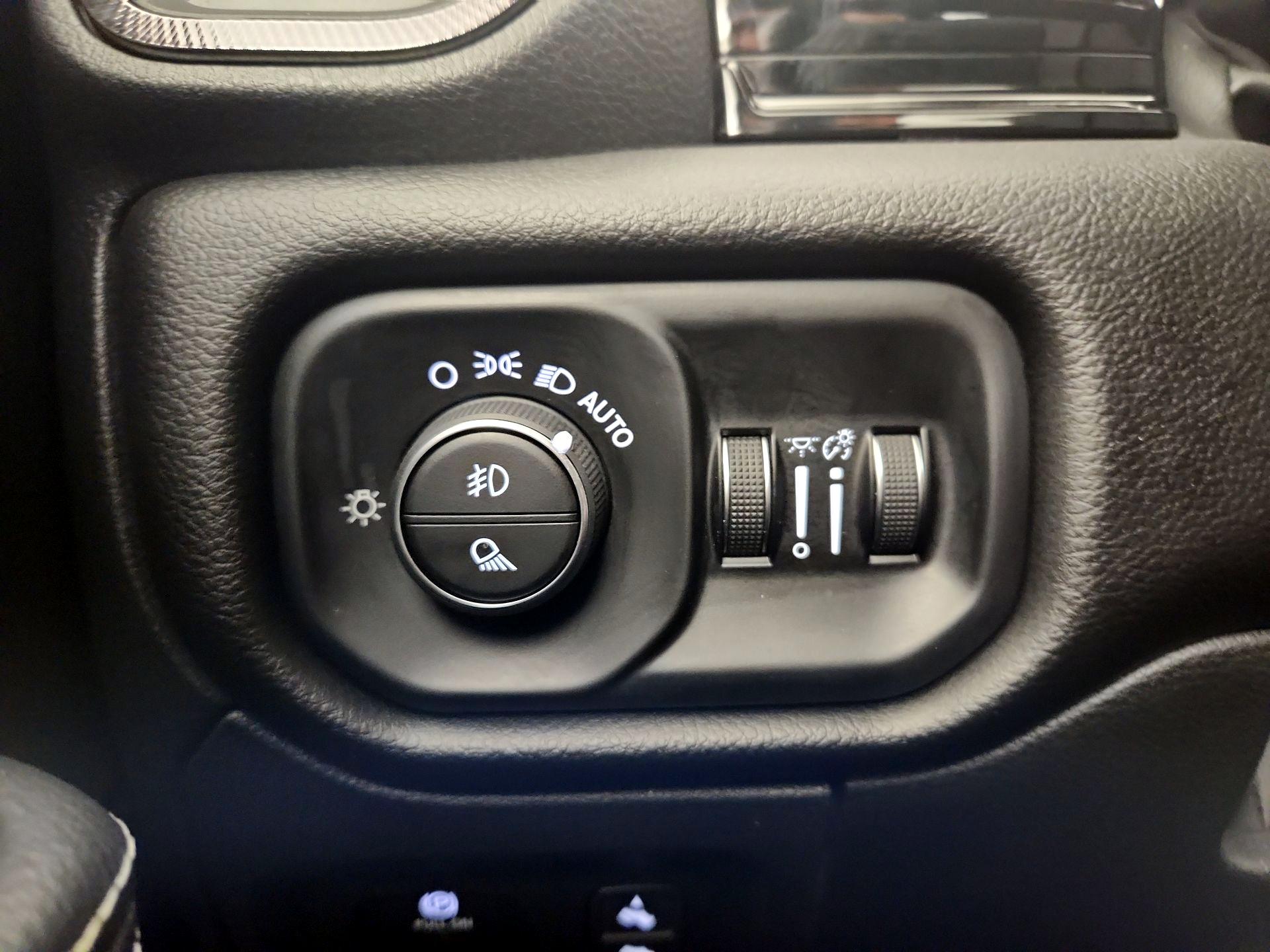 Thumbnail: 2025 RAM 1500 - 13