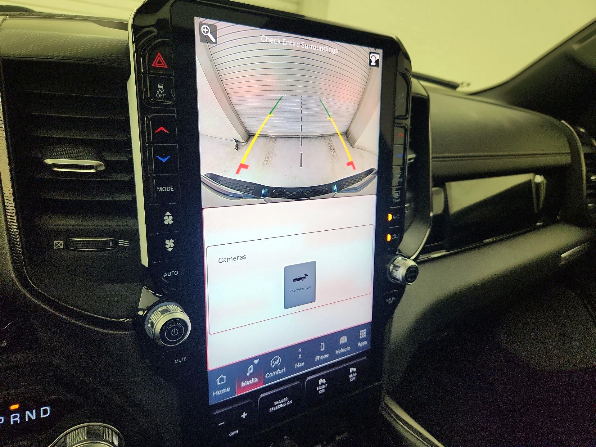 Thumbnail: 2025 RAM 1500 - 15