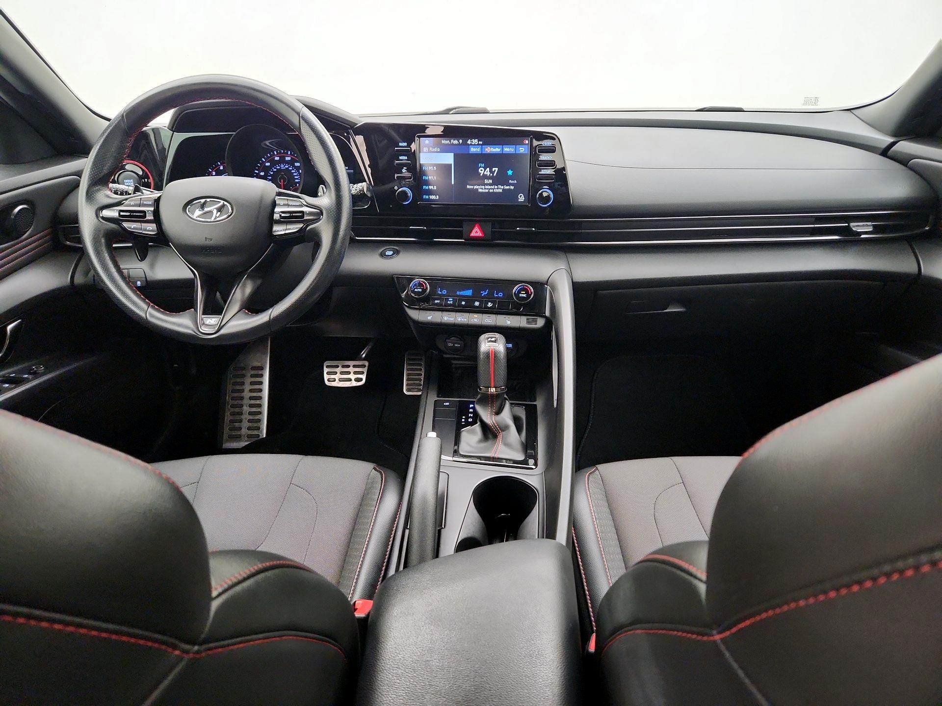 Thumbnail: 2022 Hyundai Elantra - 9