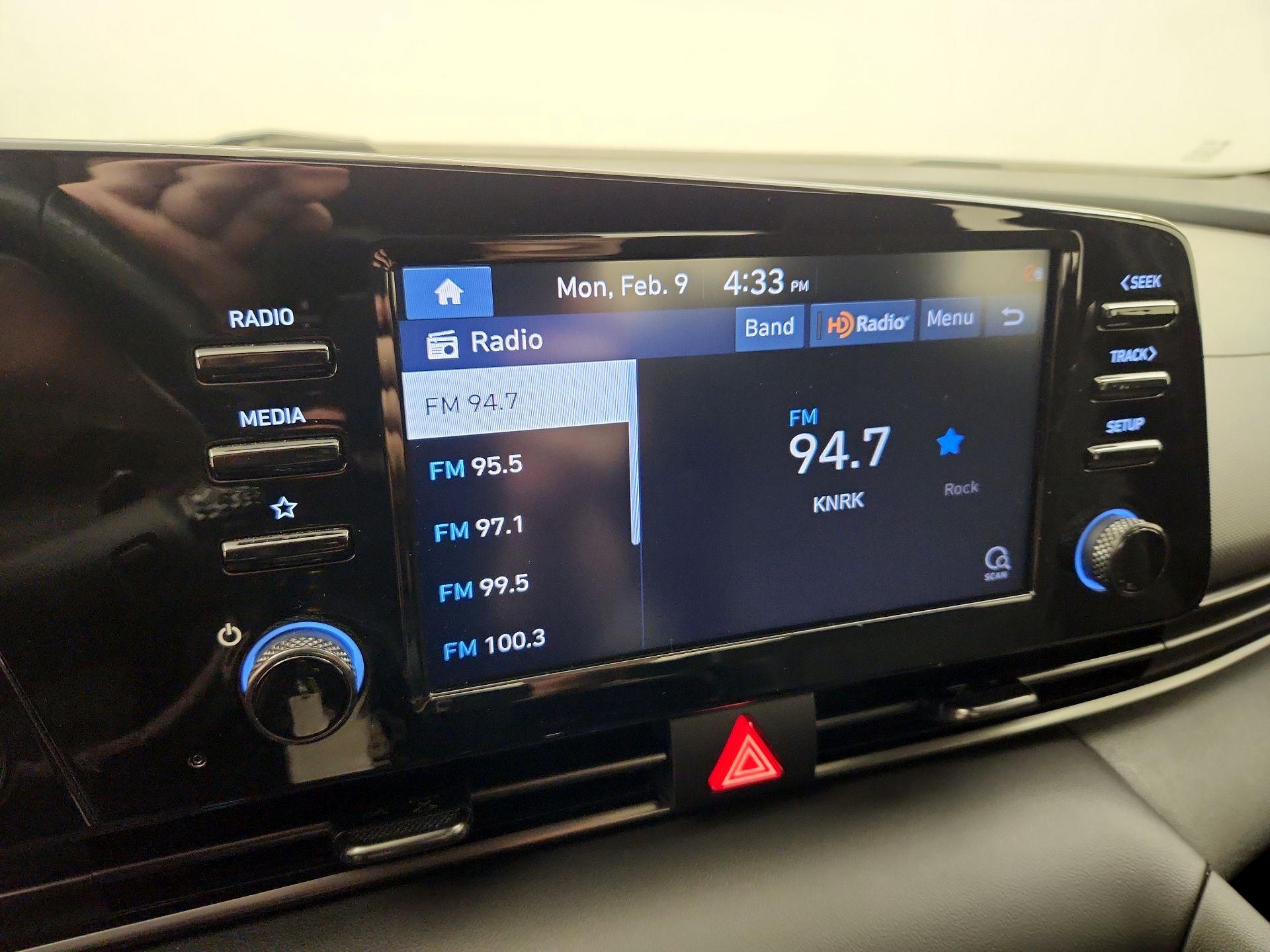 Thumbnail: 2022 Hyundai Elantra - 15